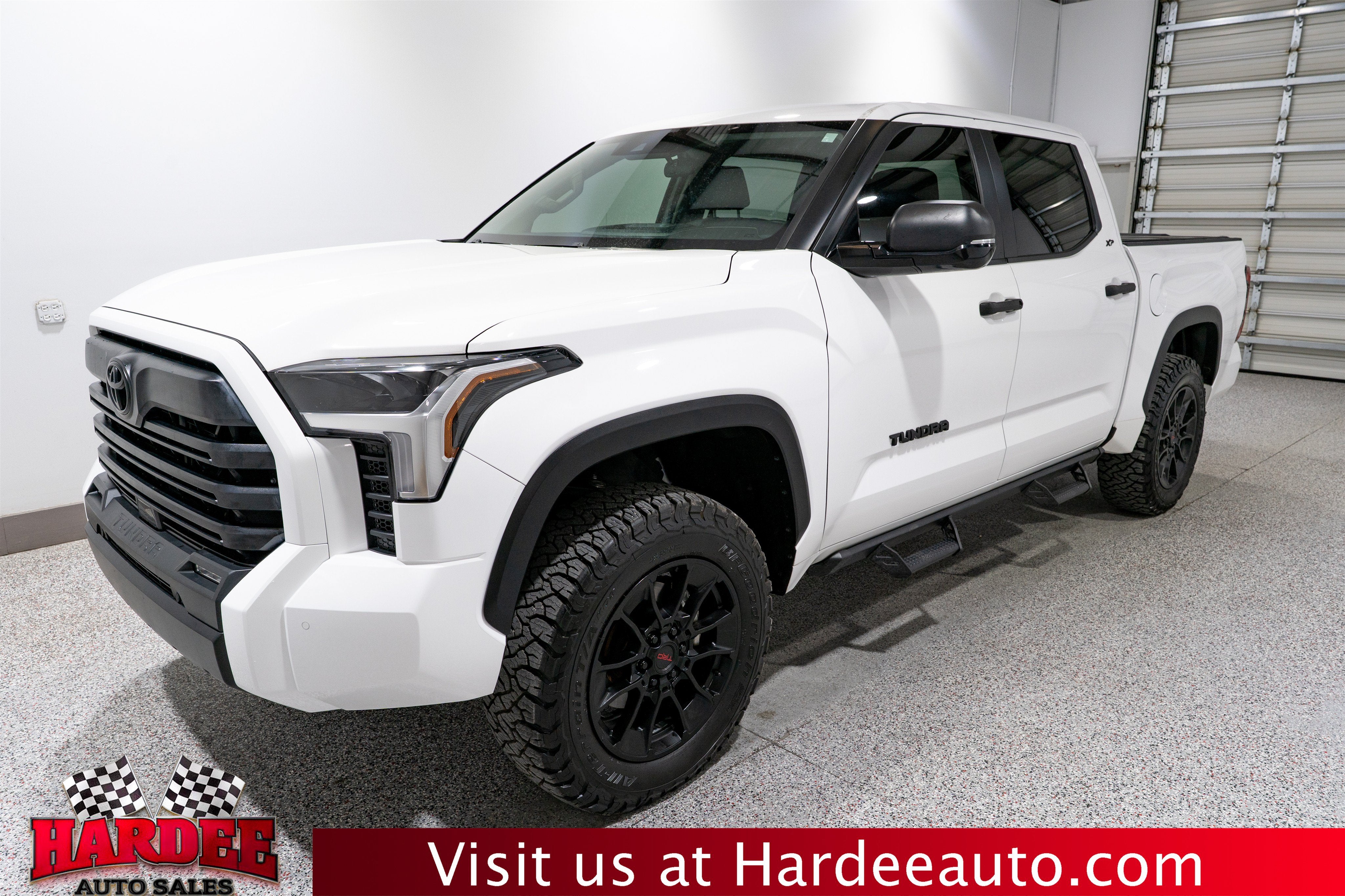 2024 Toyota Tundra 4WD SR5