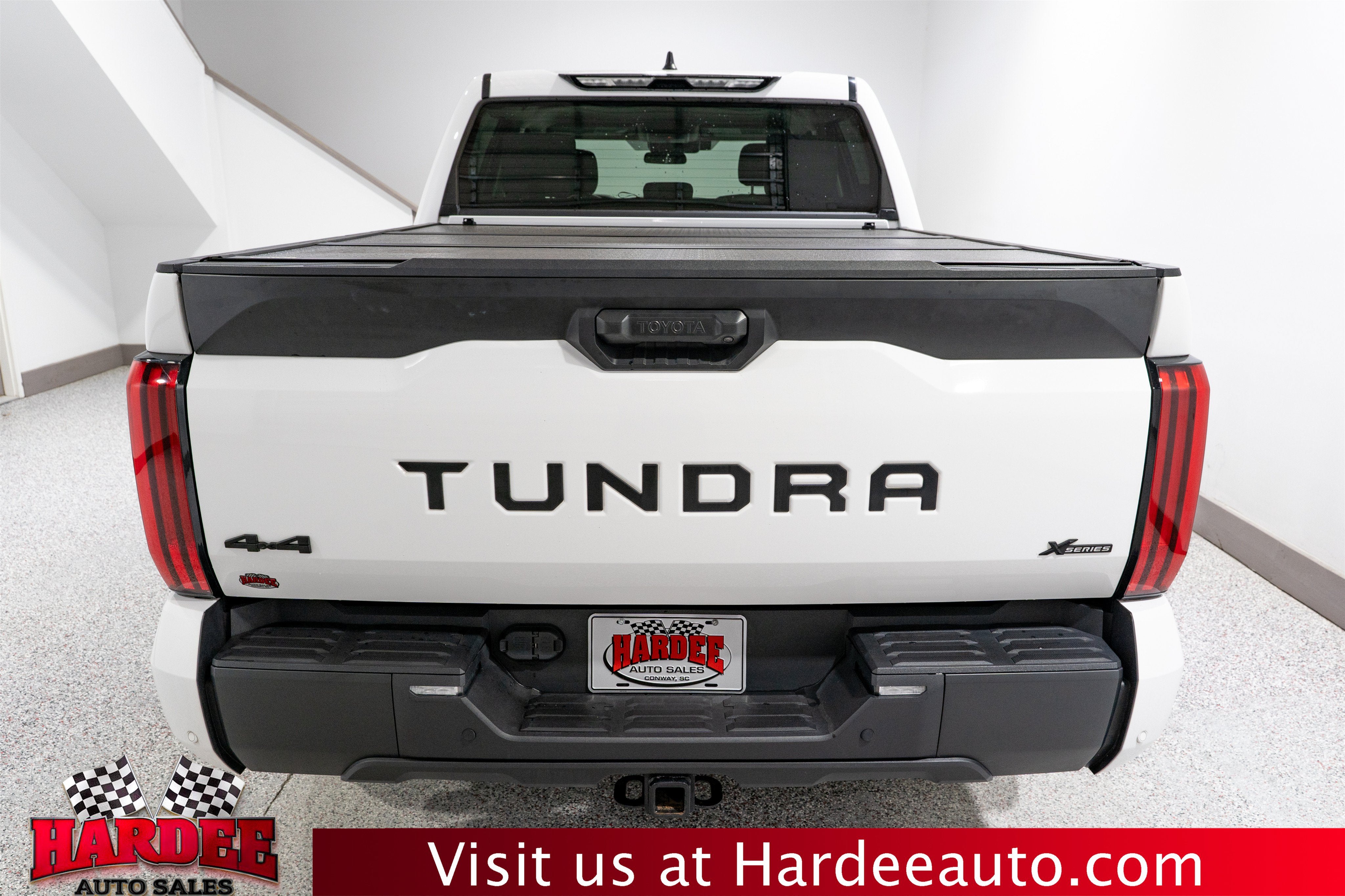 2024 Toyota Tundra 4WD SR5