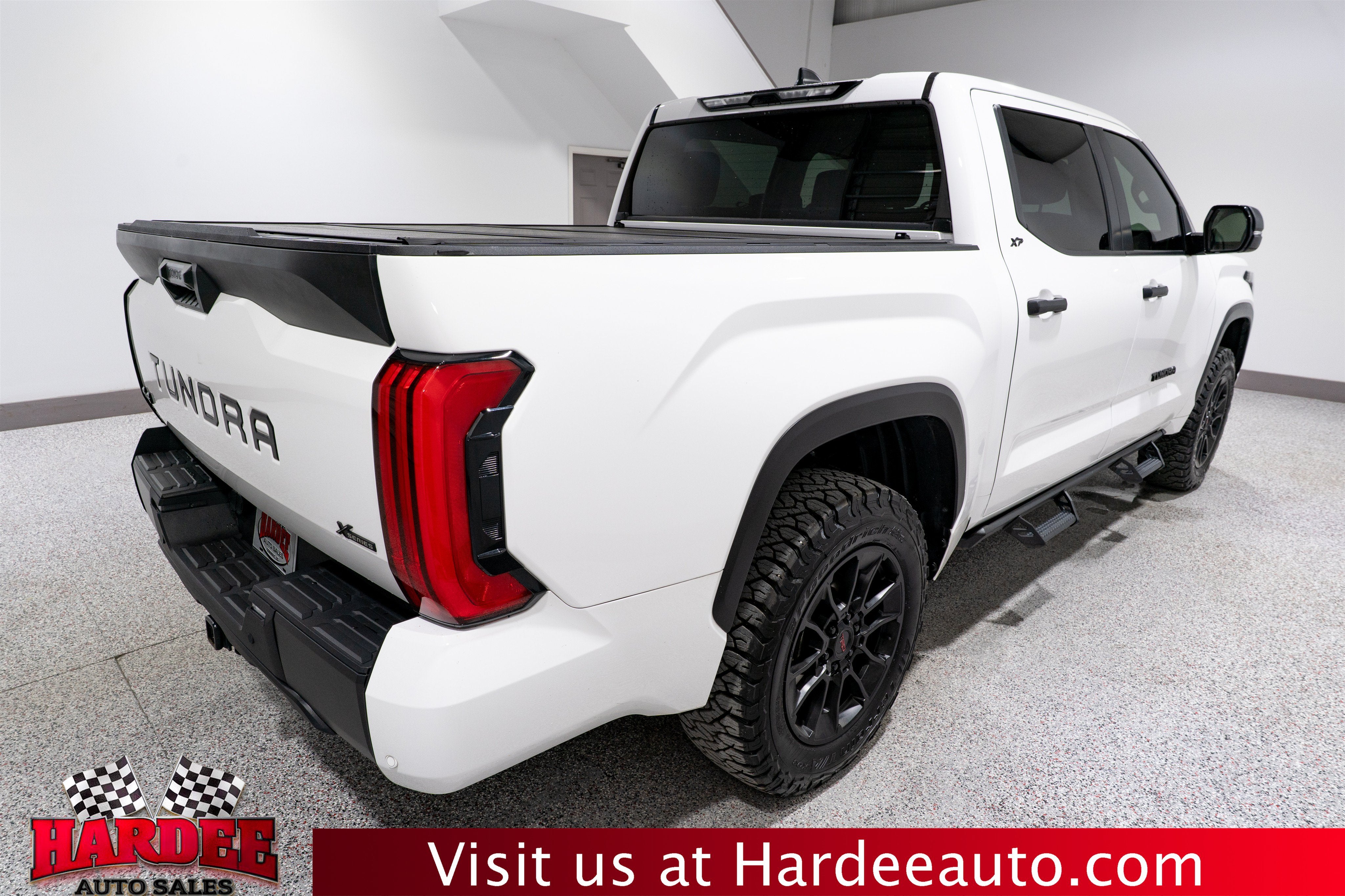 2024 Toyota Tundra 4WD SR5