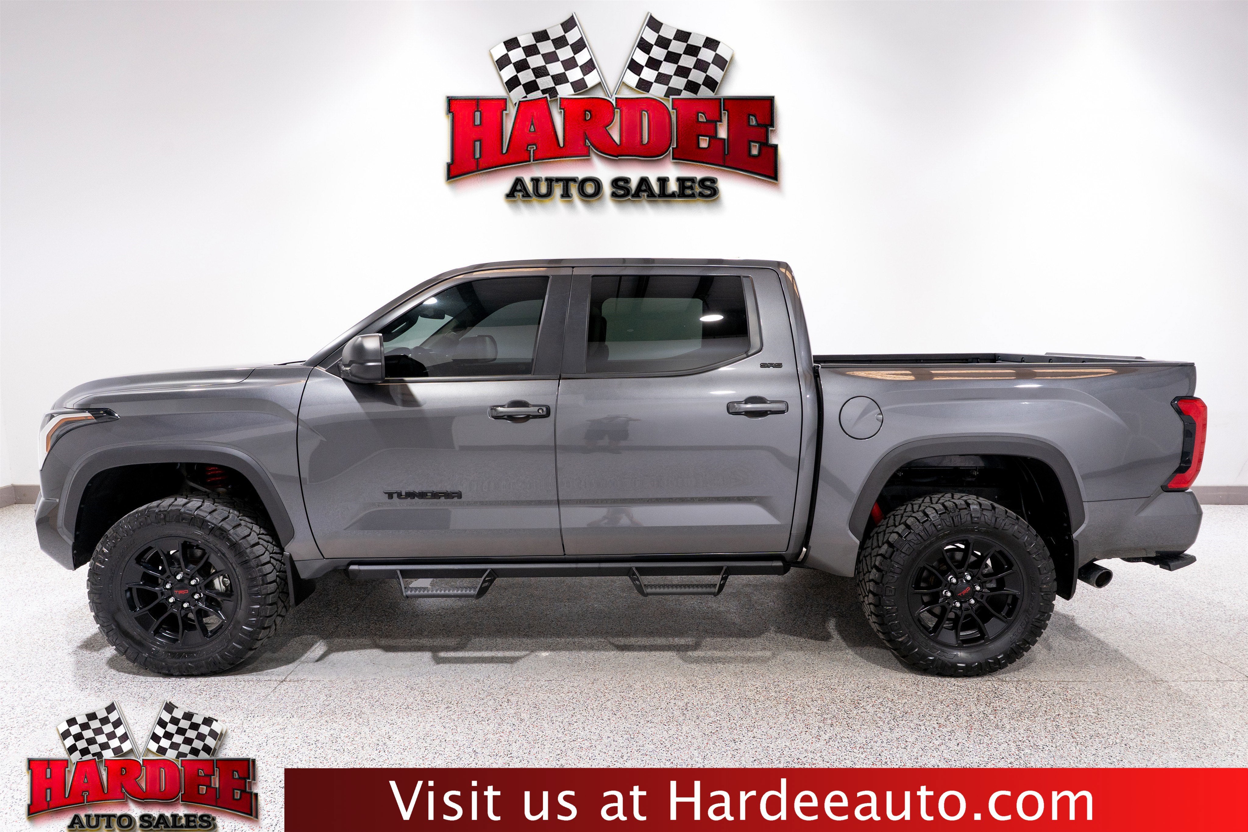 2024 Toyota Tundra 4WD SR5