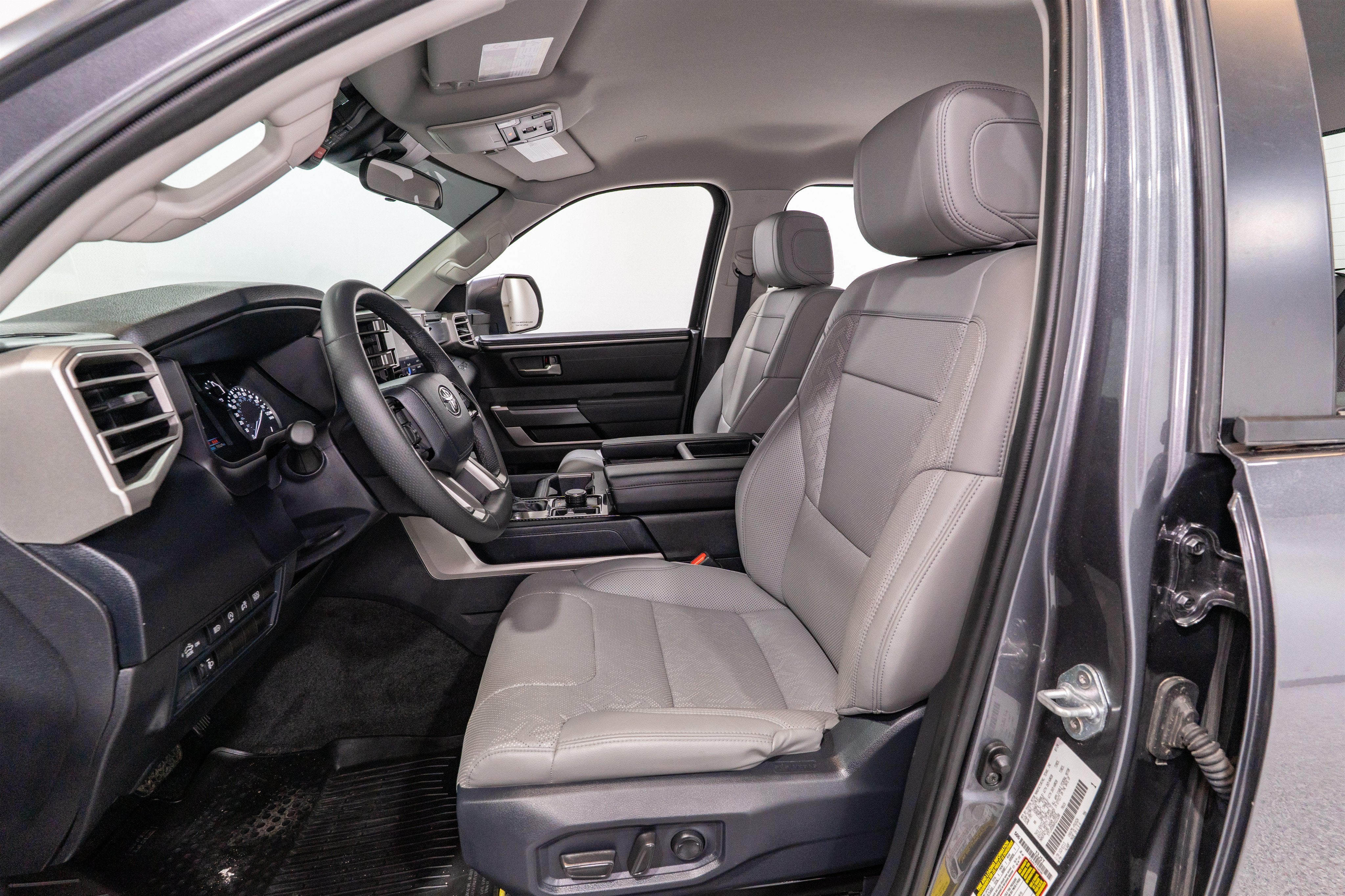2024 Toyota Tundra 4WD SR5