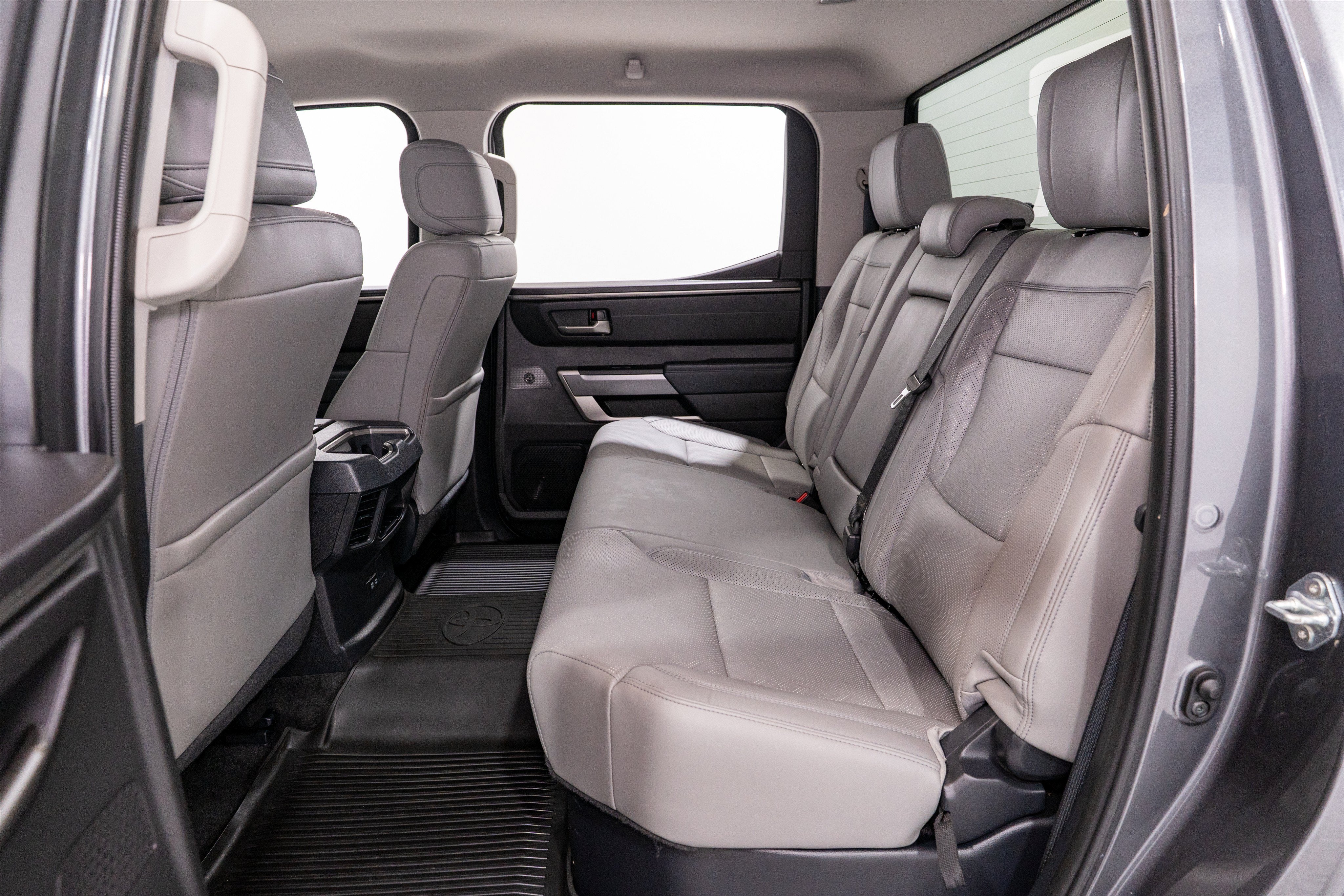 2024 Toyota Tundra 4WD SR5
