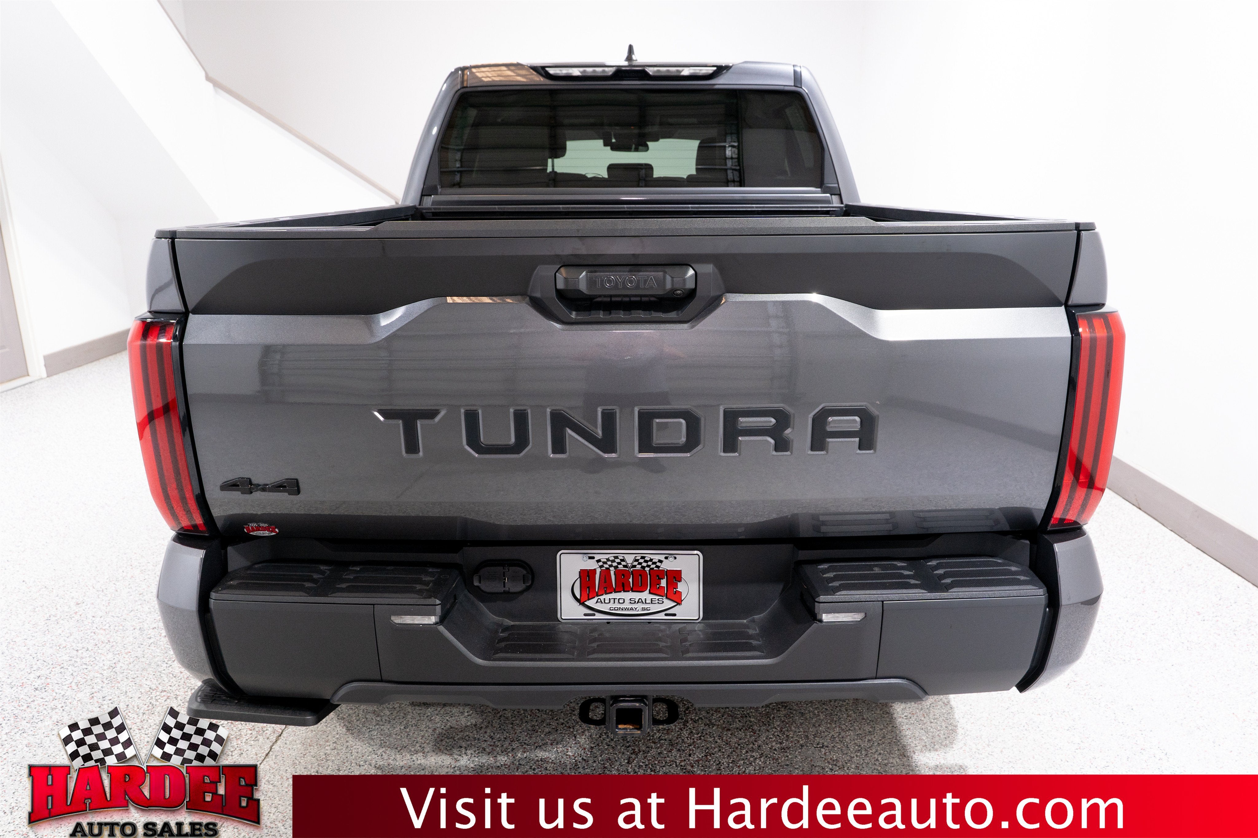 2024 Toyota Tundra 4WD SR5