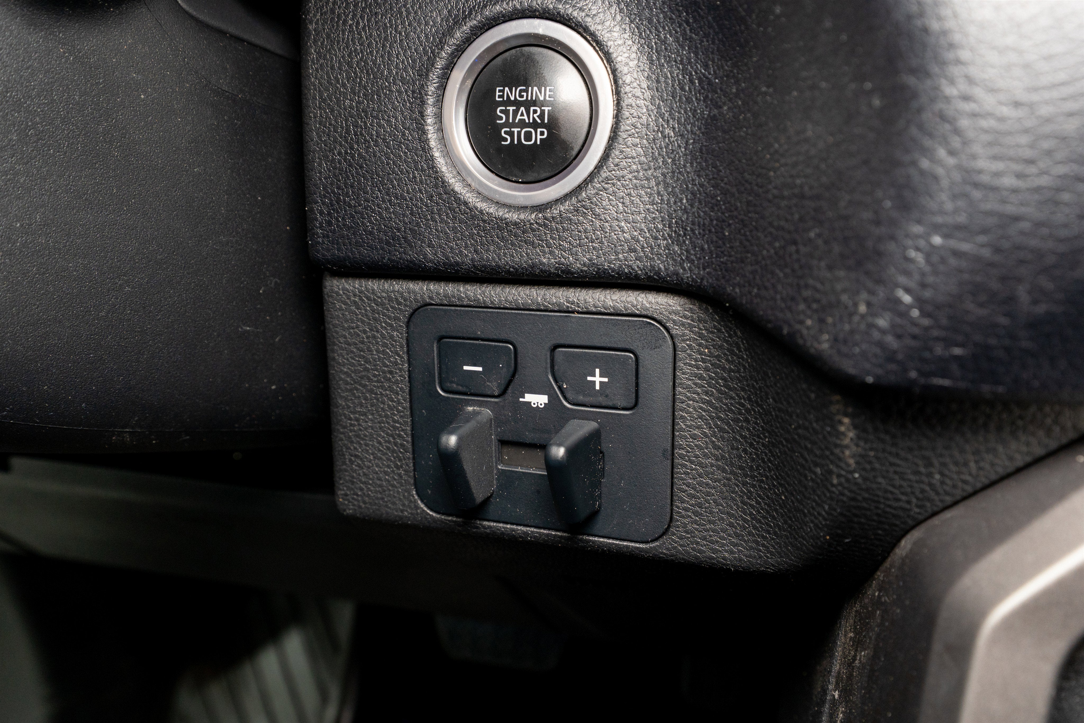 2024 Toyota Tundra 4WD SR5