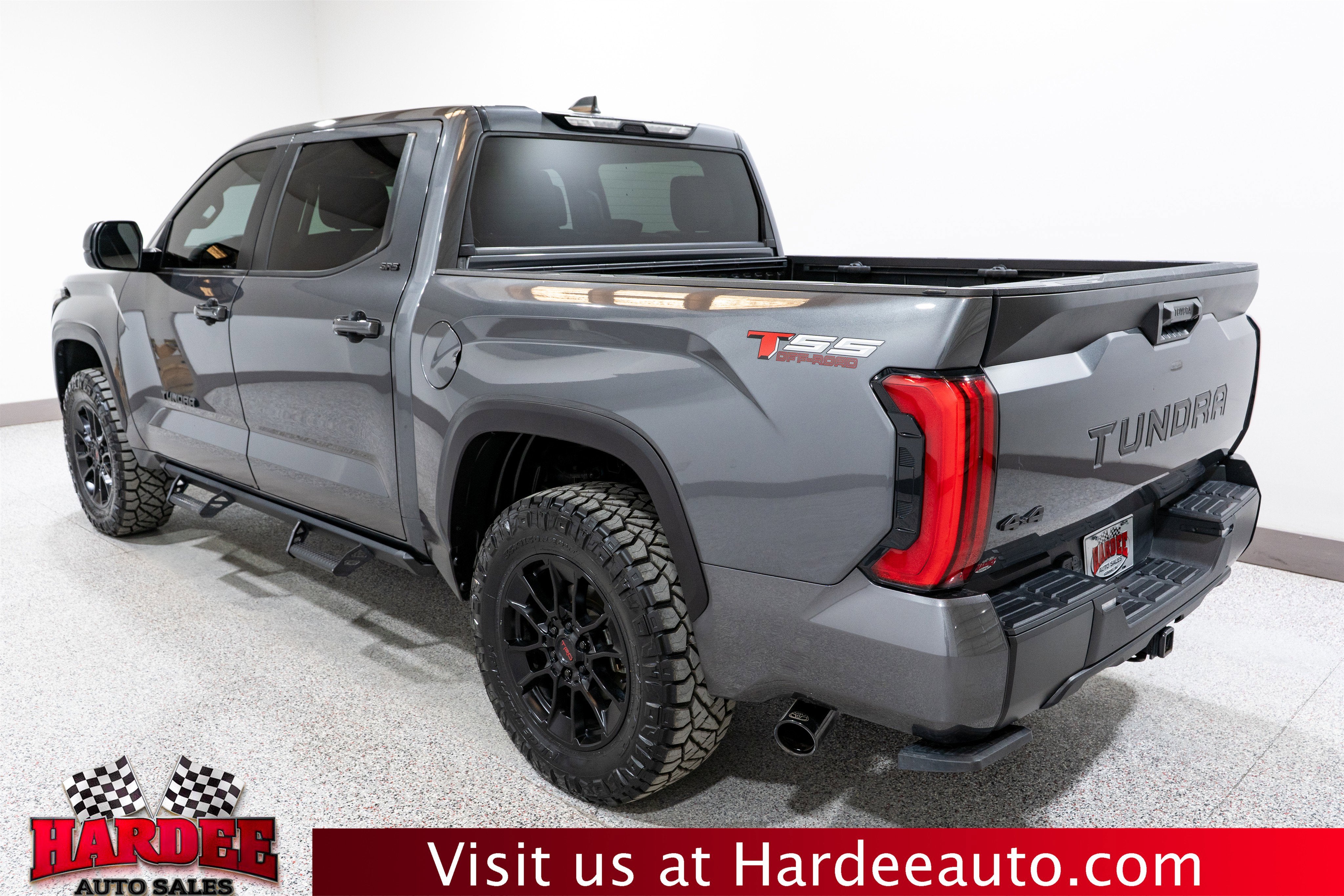 2024 Toyota Tundra 4WD SR5