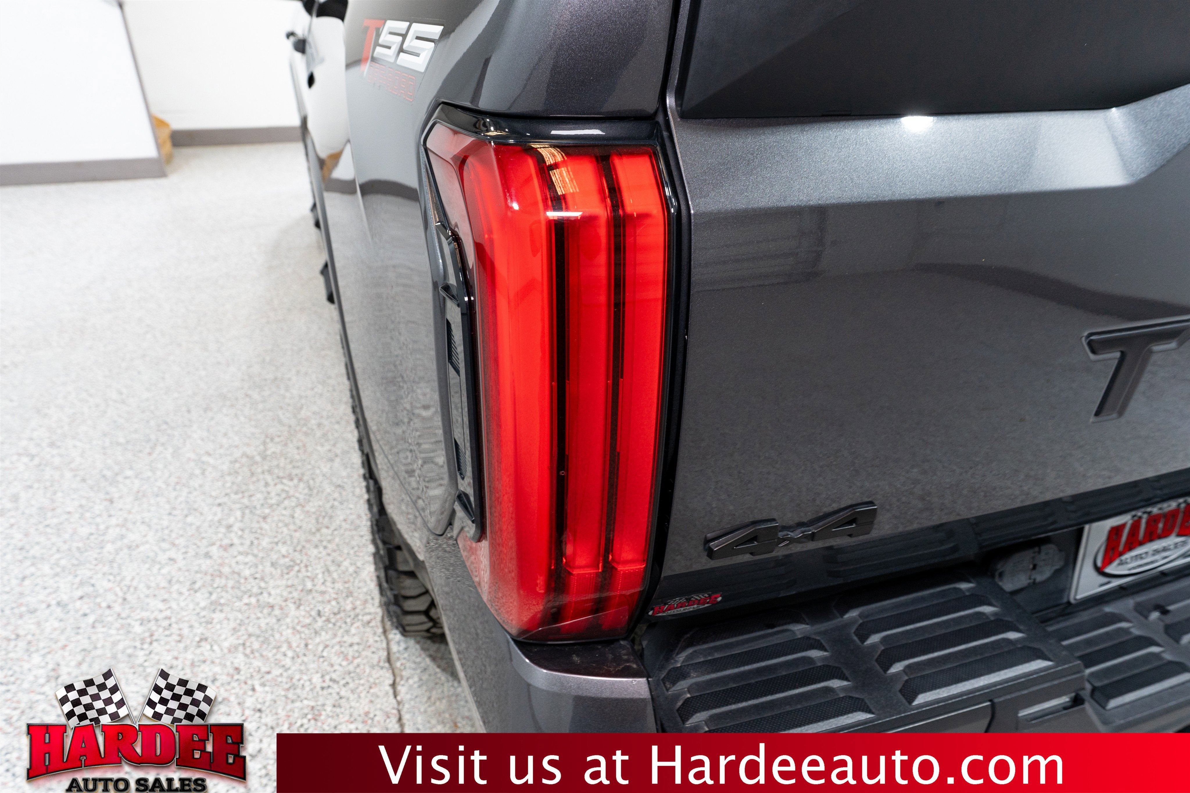 2024 Toyota Tundra 4WD SR5