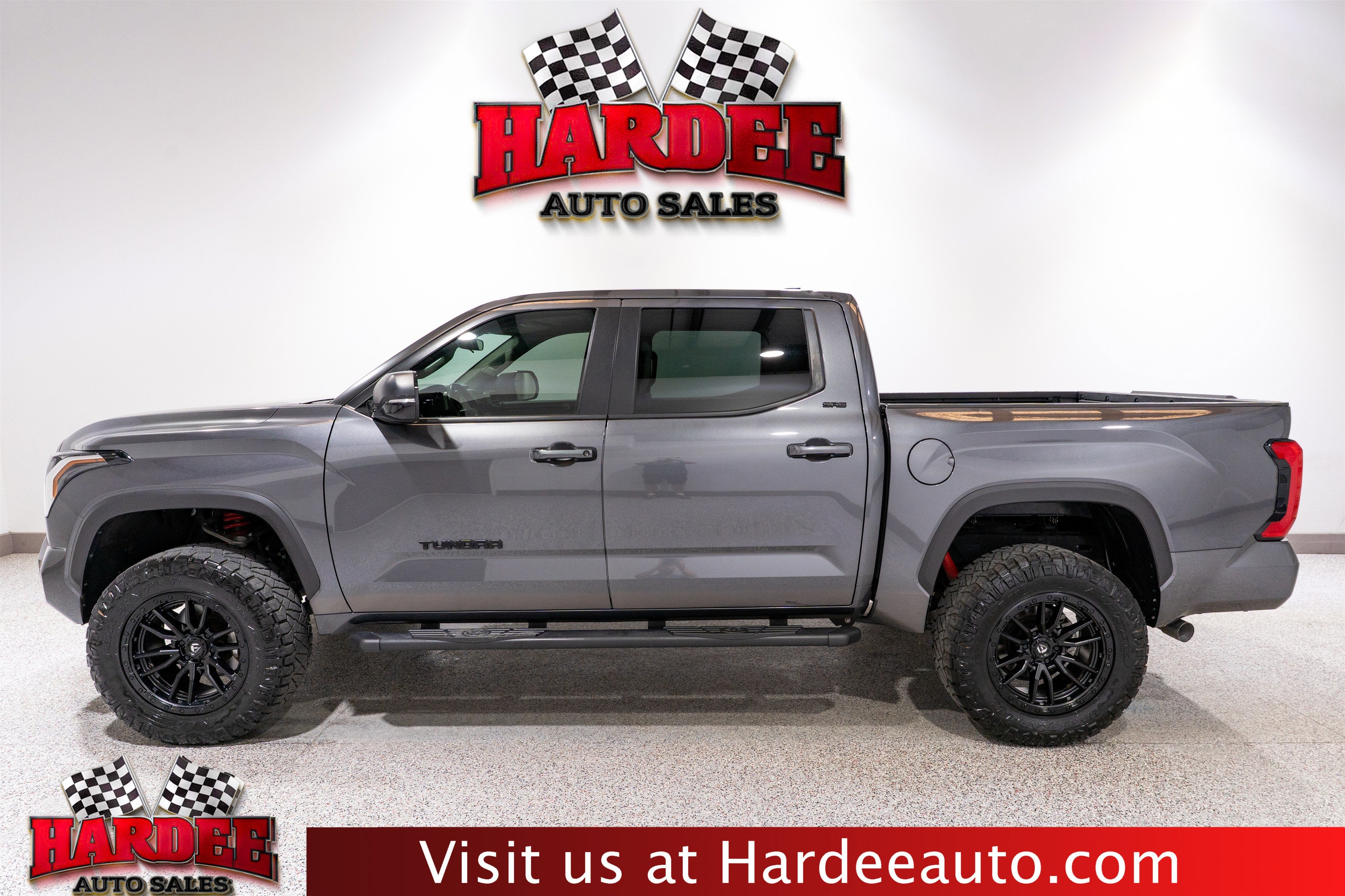 2024 Toyota Tundra 4WD SR5