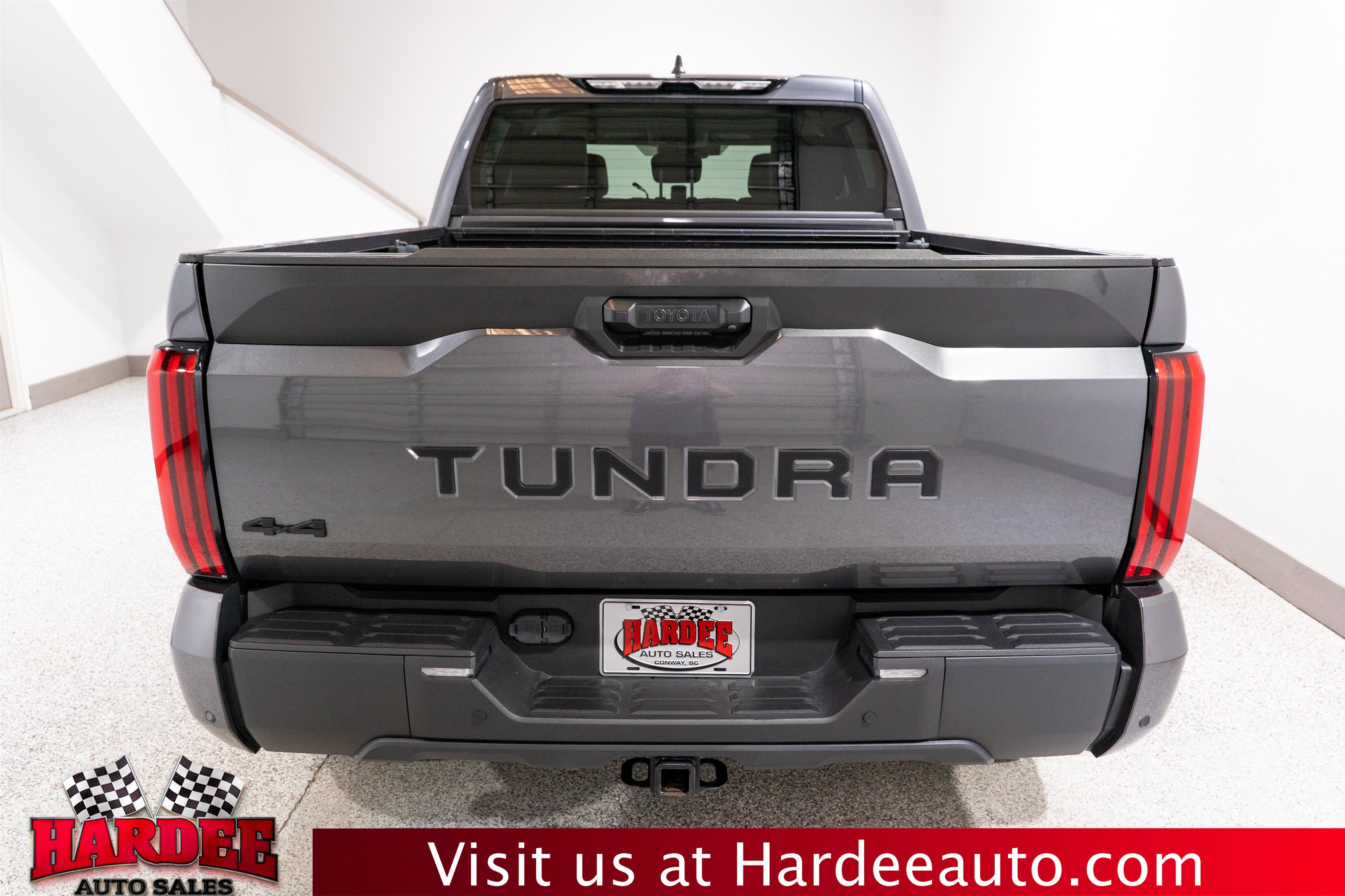 2024 Toyota Tundra 4WD SR5