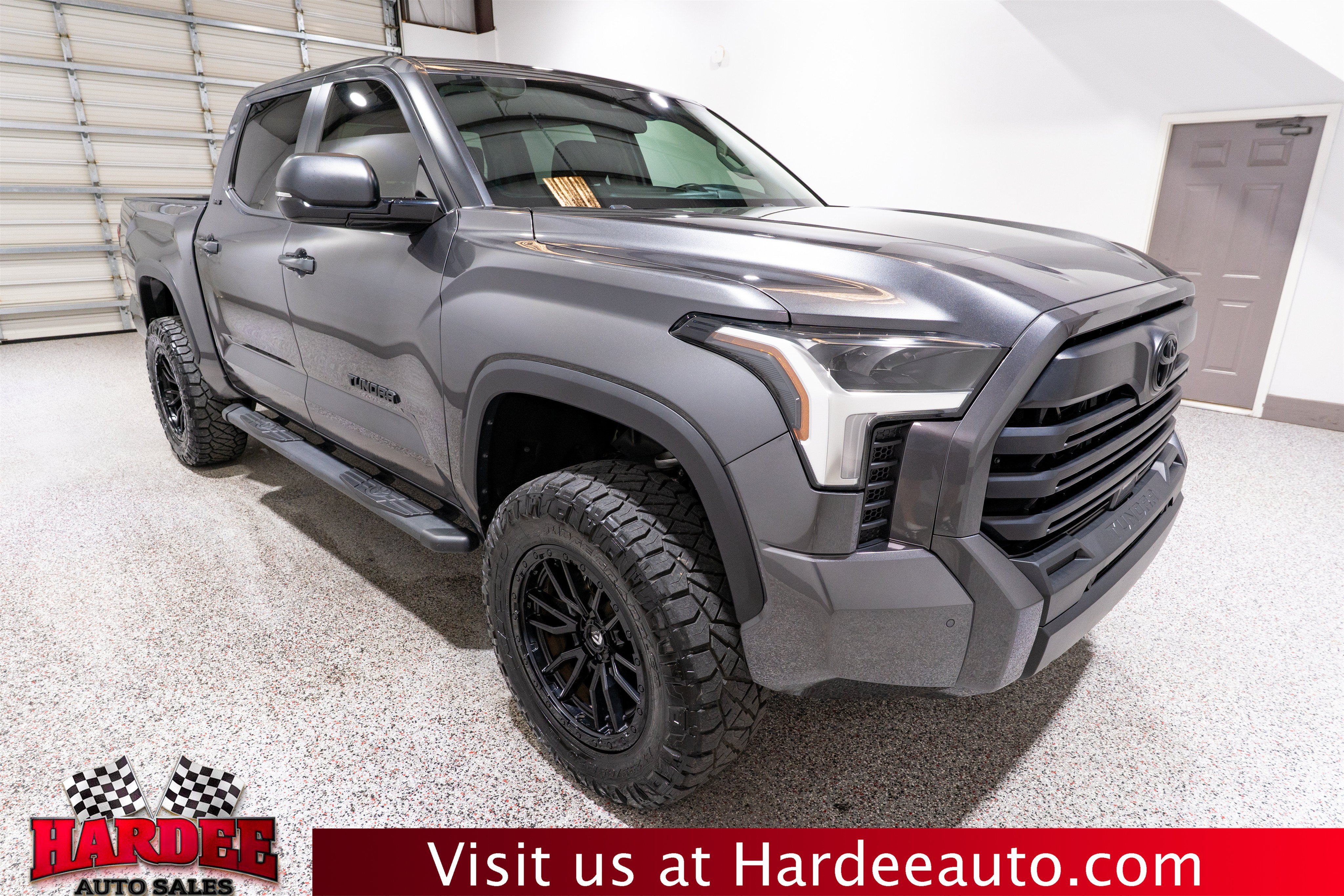 2024 Toyota Tundra 4WD SR5