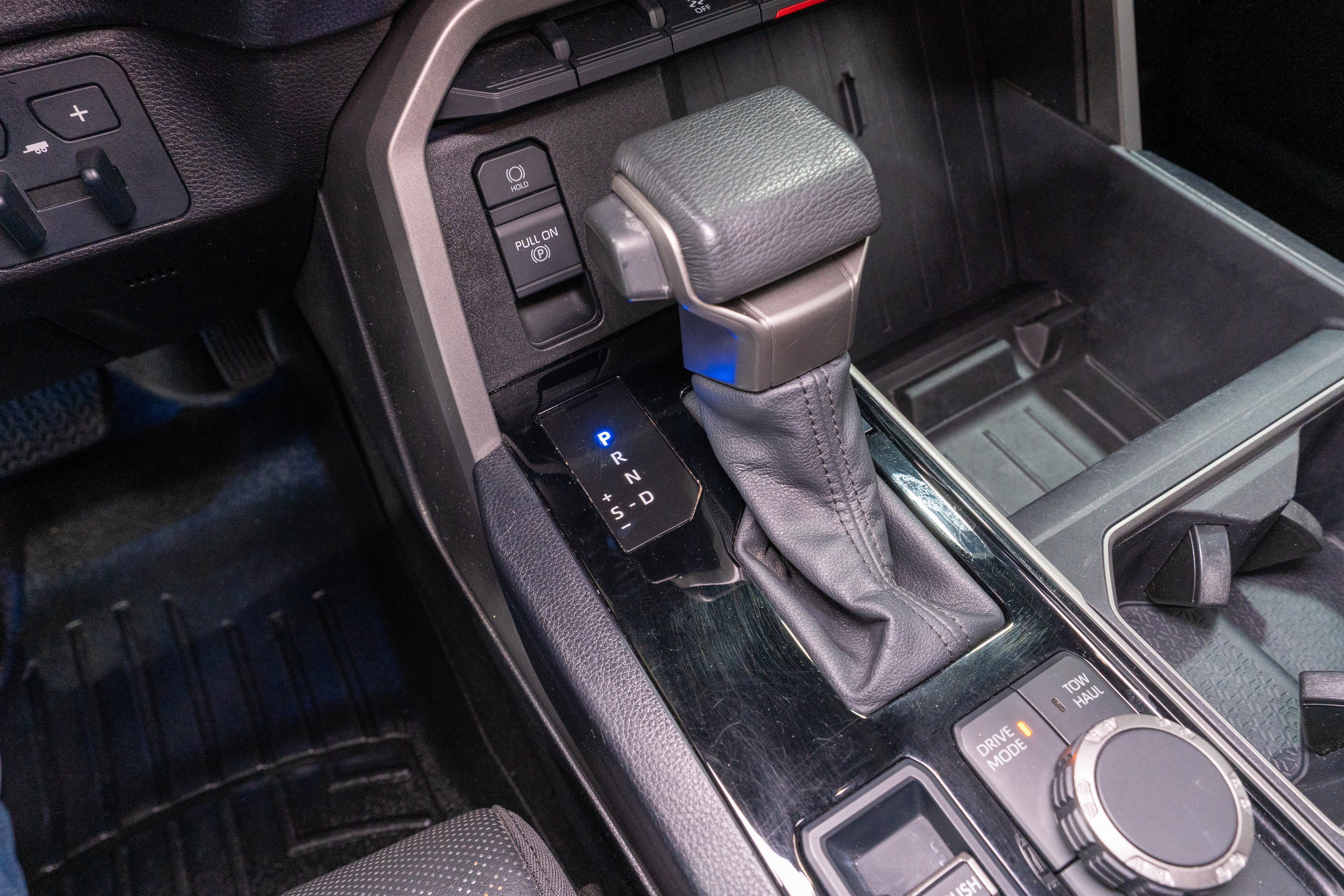 2024 Toyota Tundra 4WD SR5