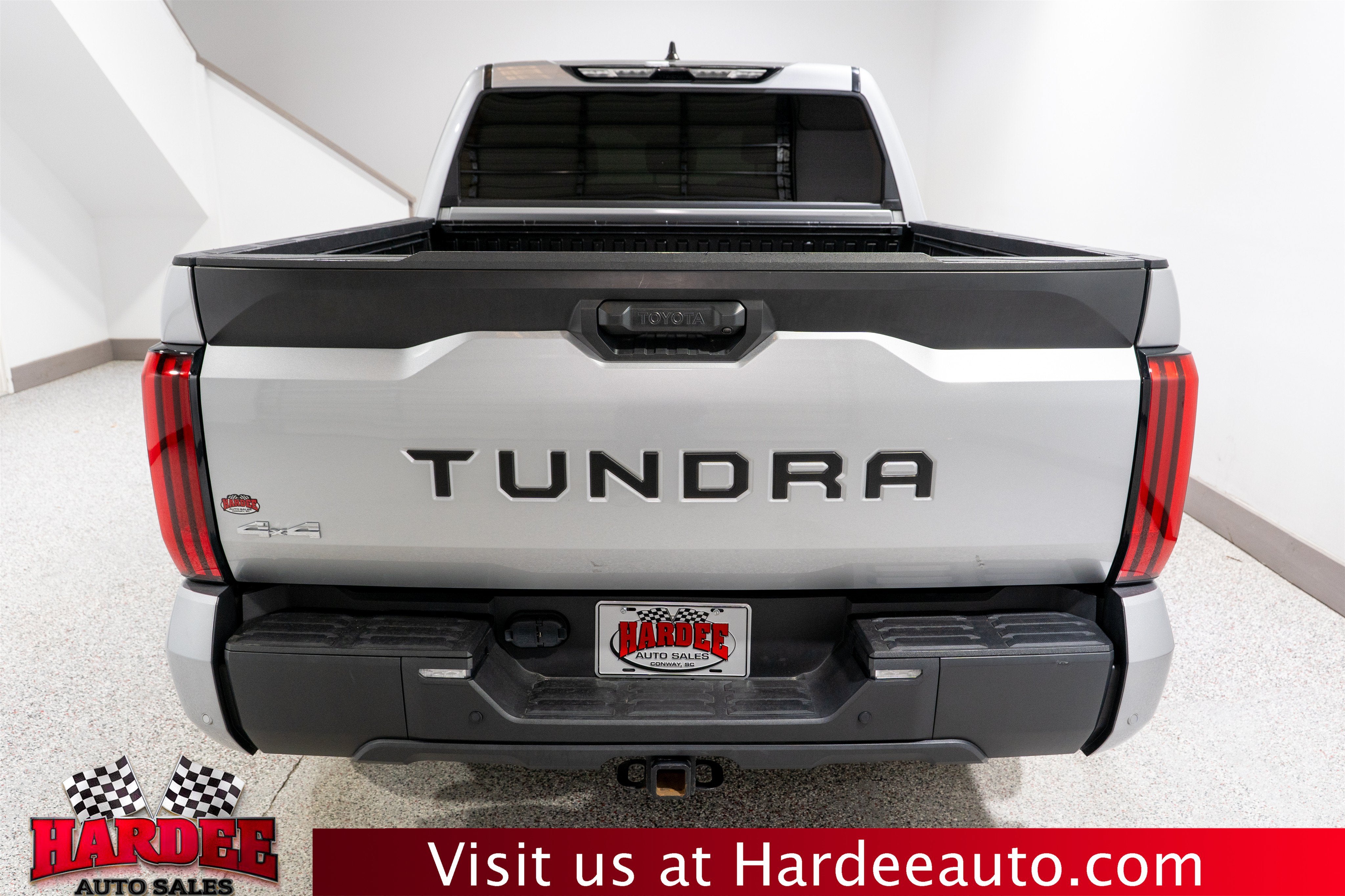 2024 Toyota Tundra 4WD SR5