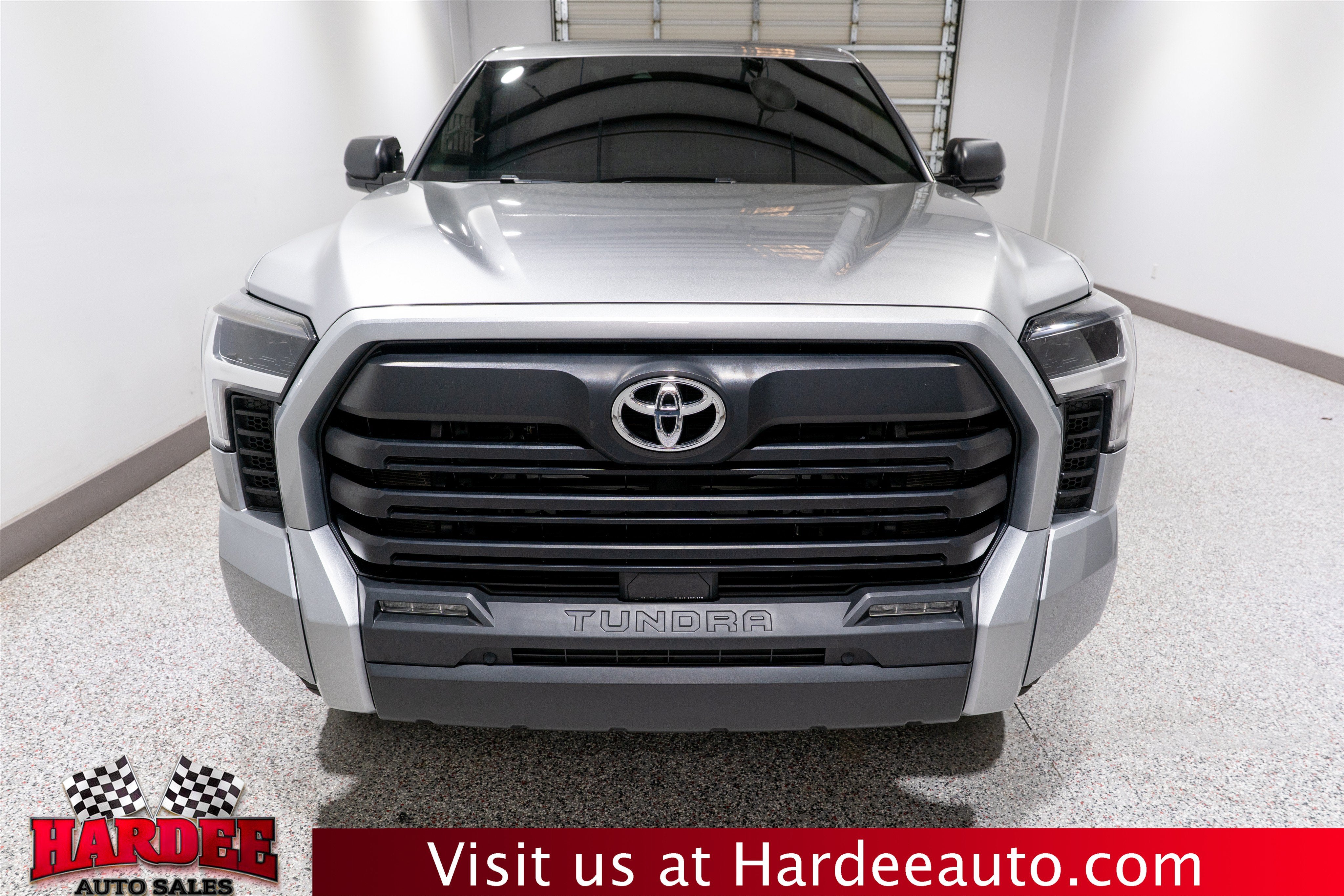 2024 Toyota Tundra 4WD SR5