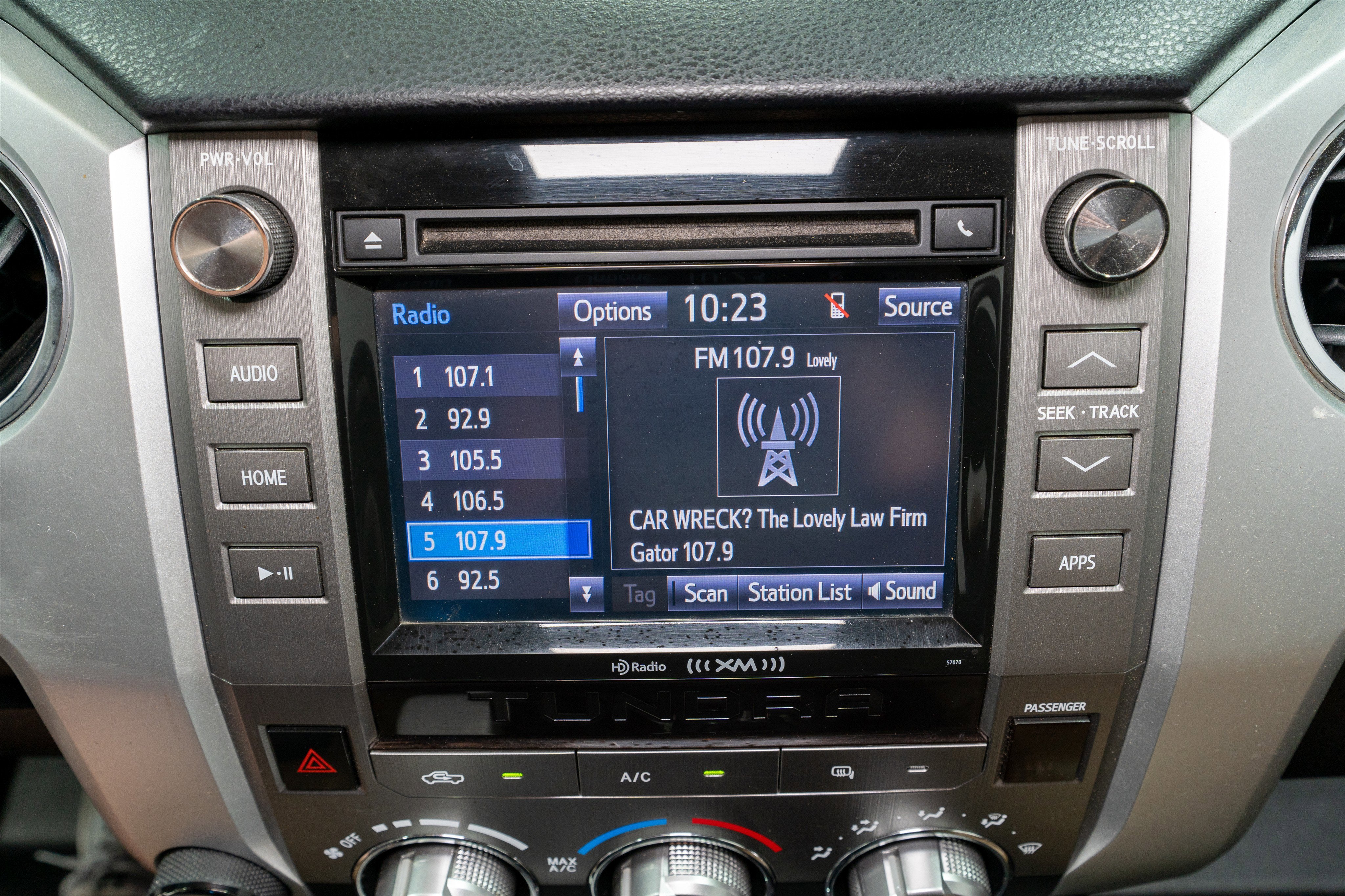 2015 Toyota Tundra 4WD Truck SR5