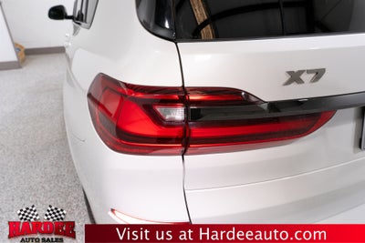 2022 BMW X7 M50i