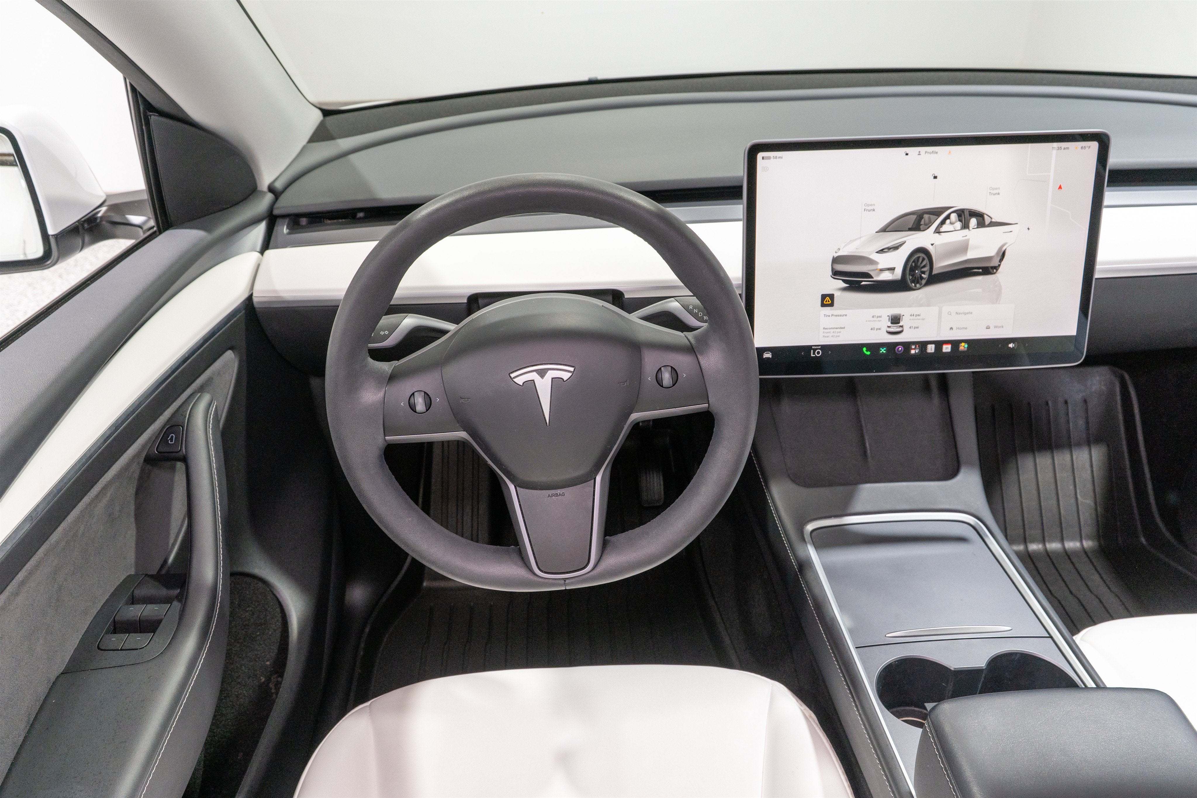2024 Tesla Model Y Base