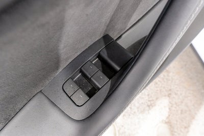 2024 Tesla Model Y Base
