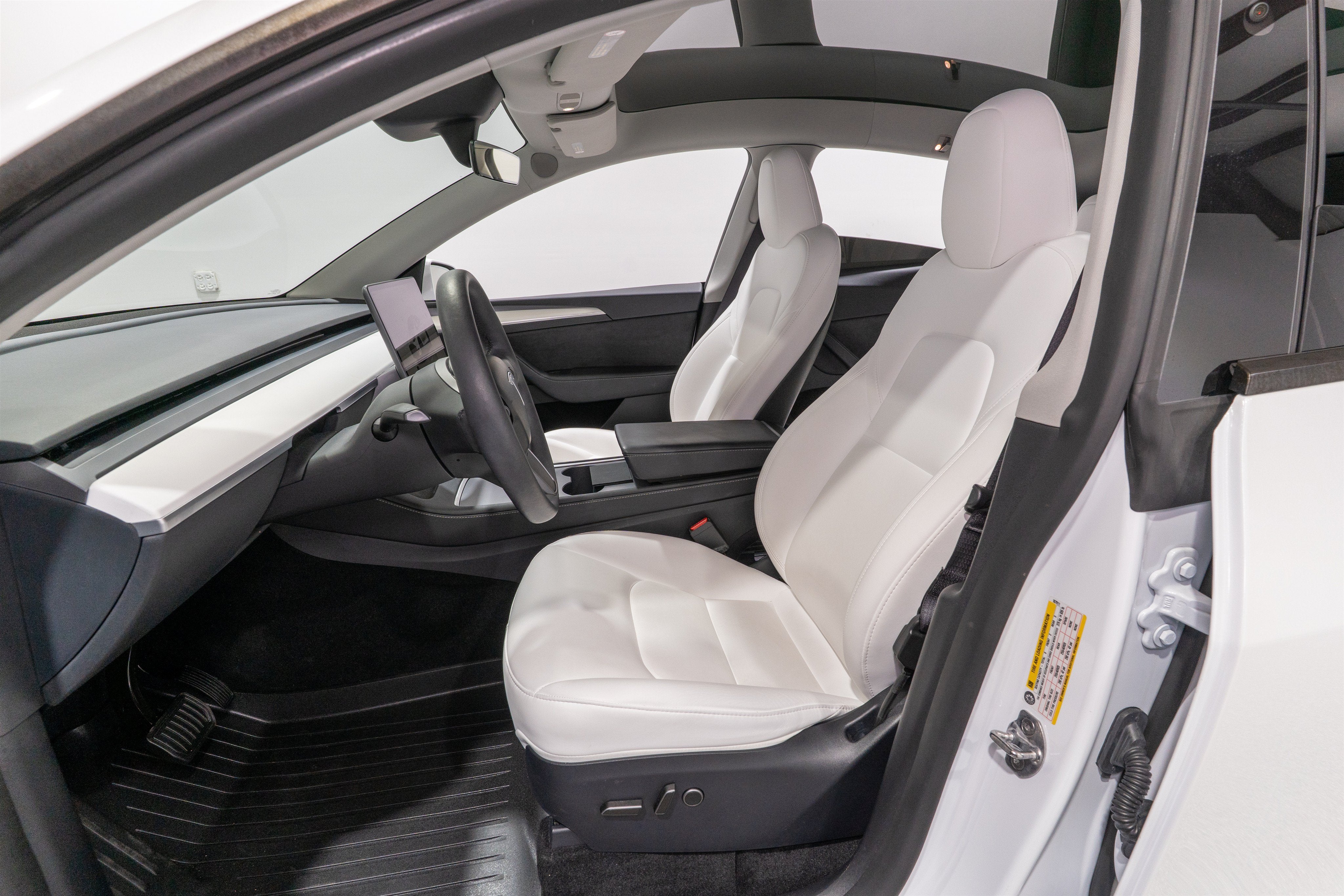 2024 Tesla Model Y Base