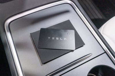 2024 Tesla Model Y Base