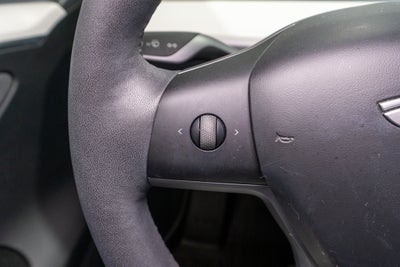 2024 Tesla Model Y Base