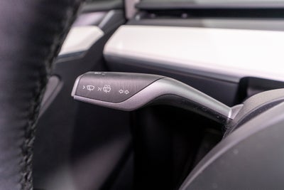 2024 Tesla Model Y Base