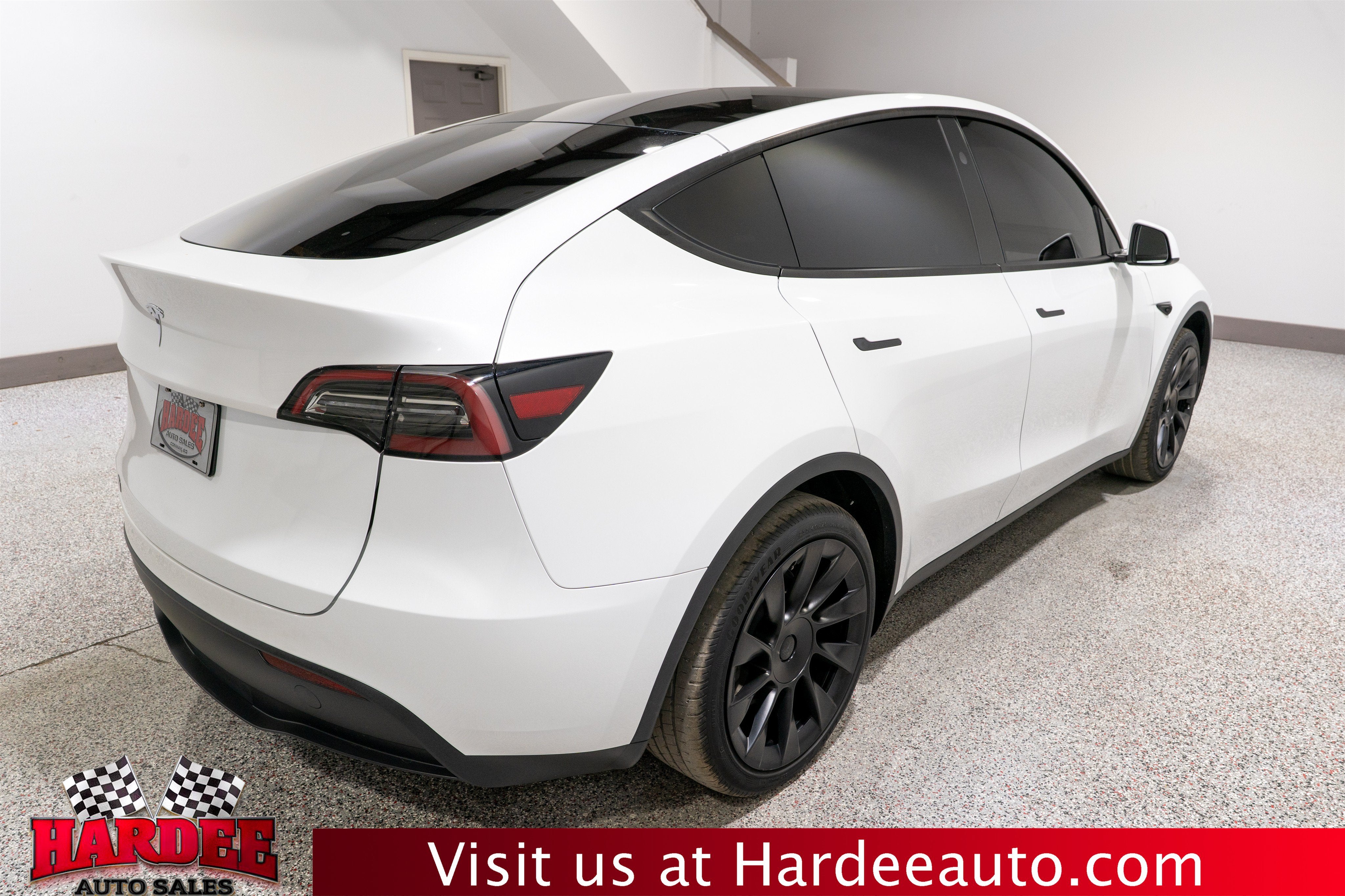 2024 Tesla Model Y Base
