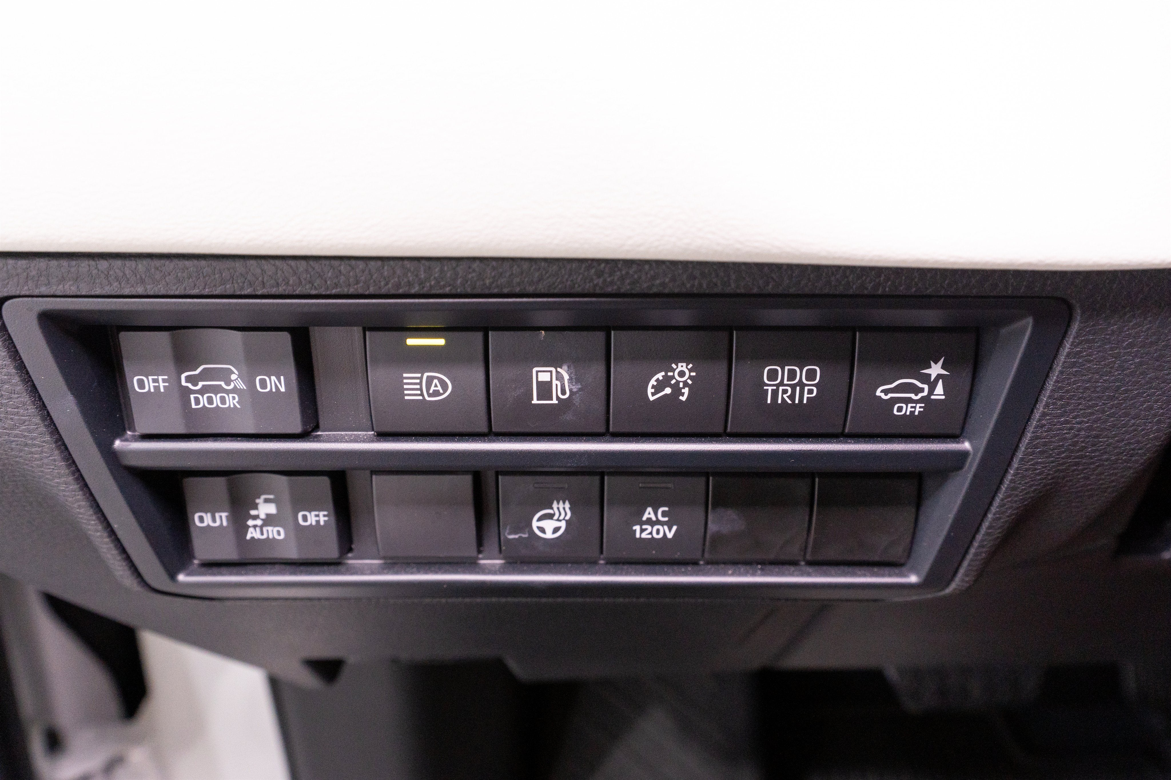 2024 Toyota Sequoia Capstone