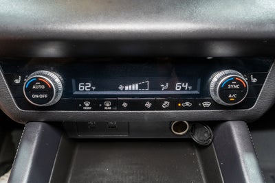 2023 Mitsubishi Outlander SE Black Edition