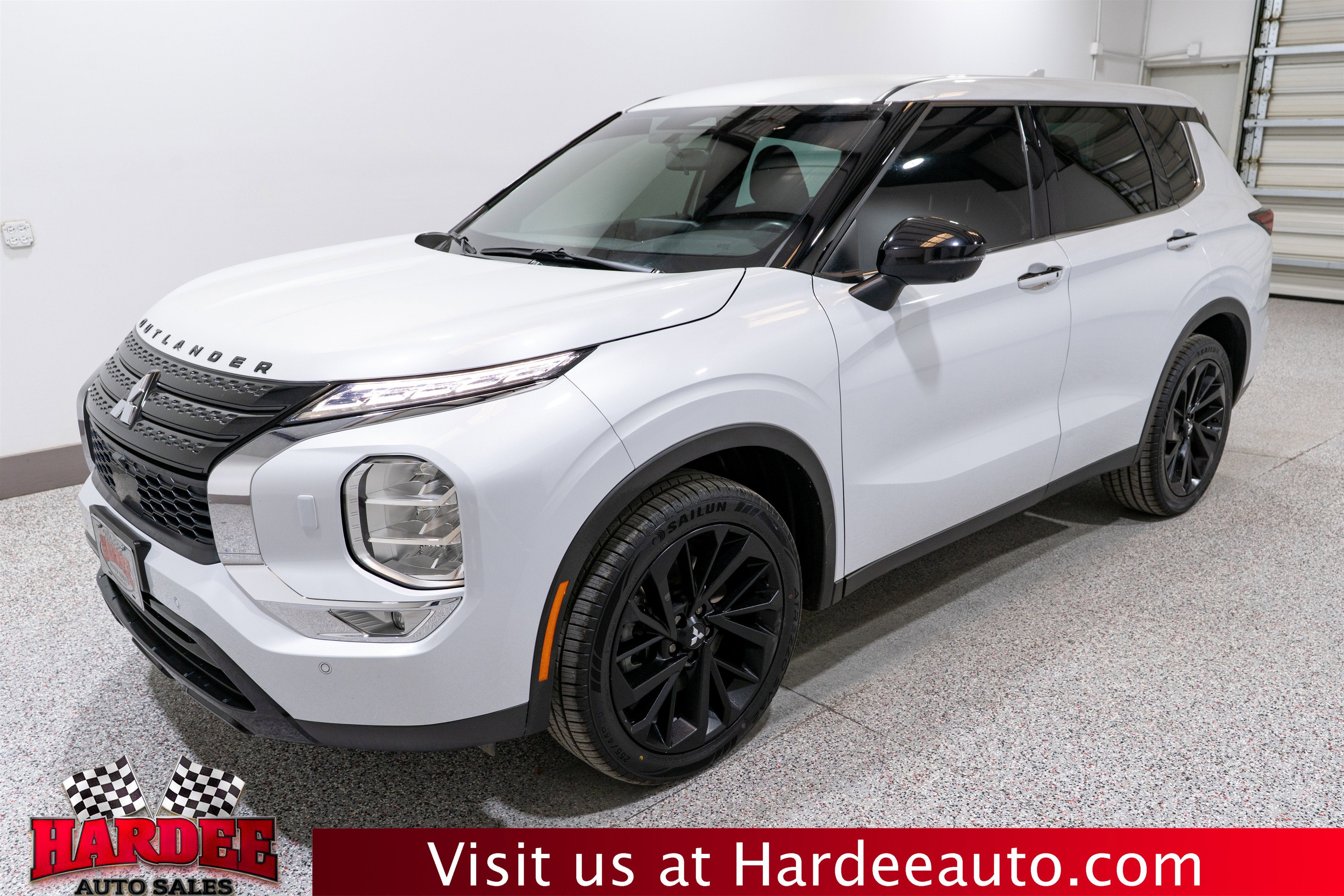 2023 Mitsubishi Outlander SE Black Edition