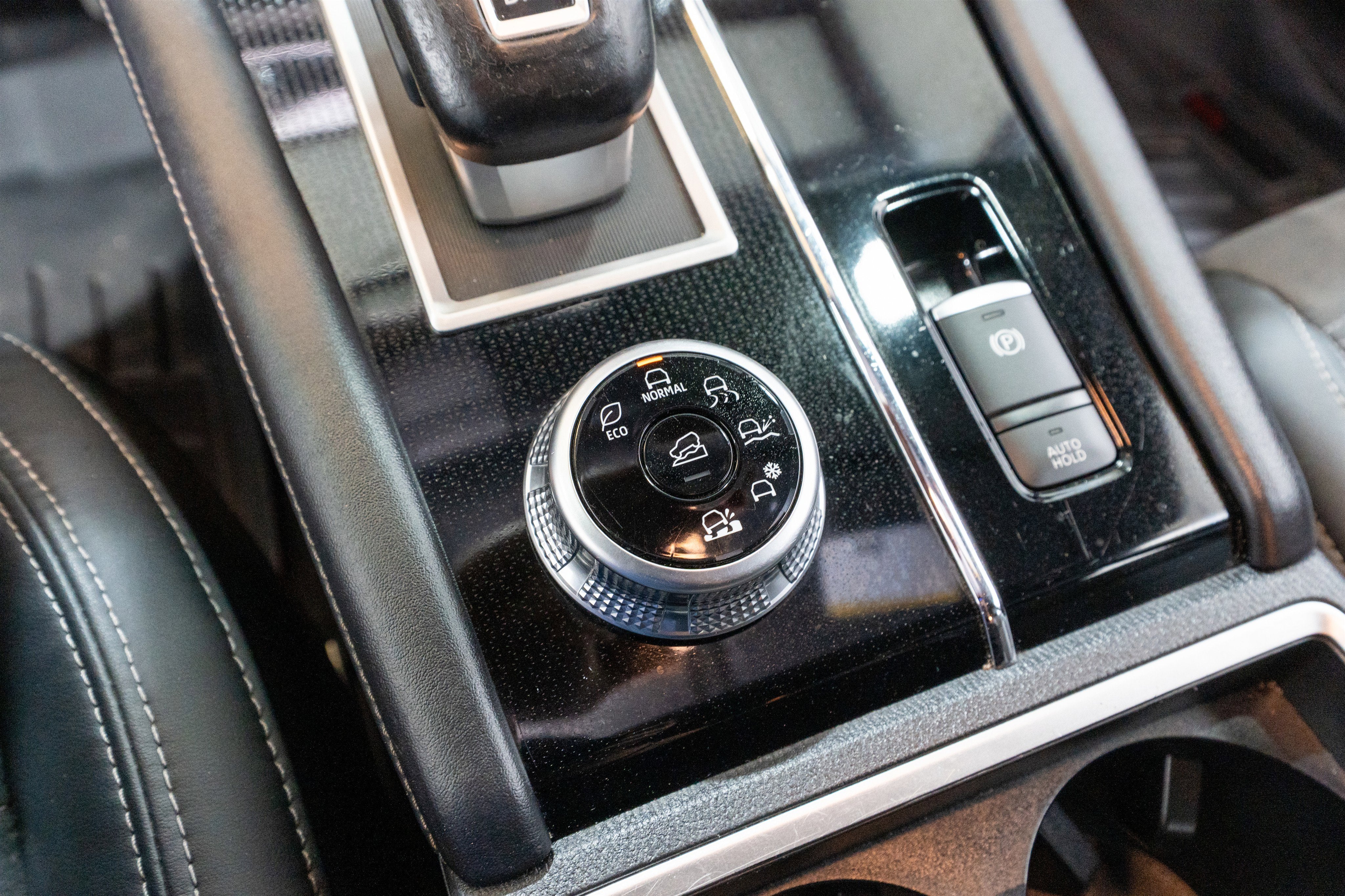 2023 Mitsubishi Outlander SE Black Edition