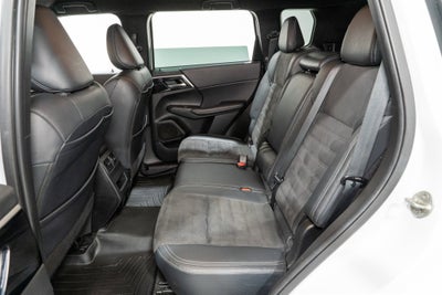 2023 Mitsubishi Outlander SE Black Edition