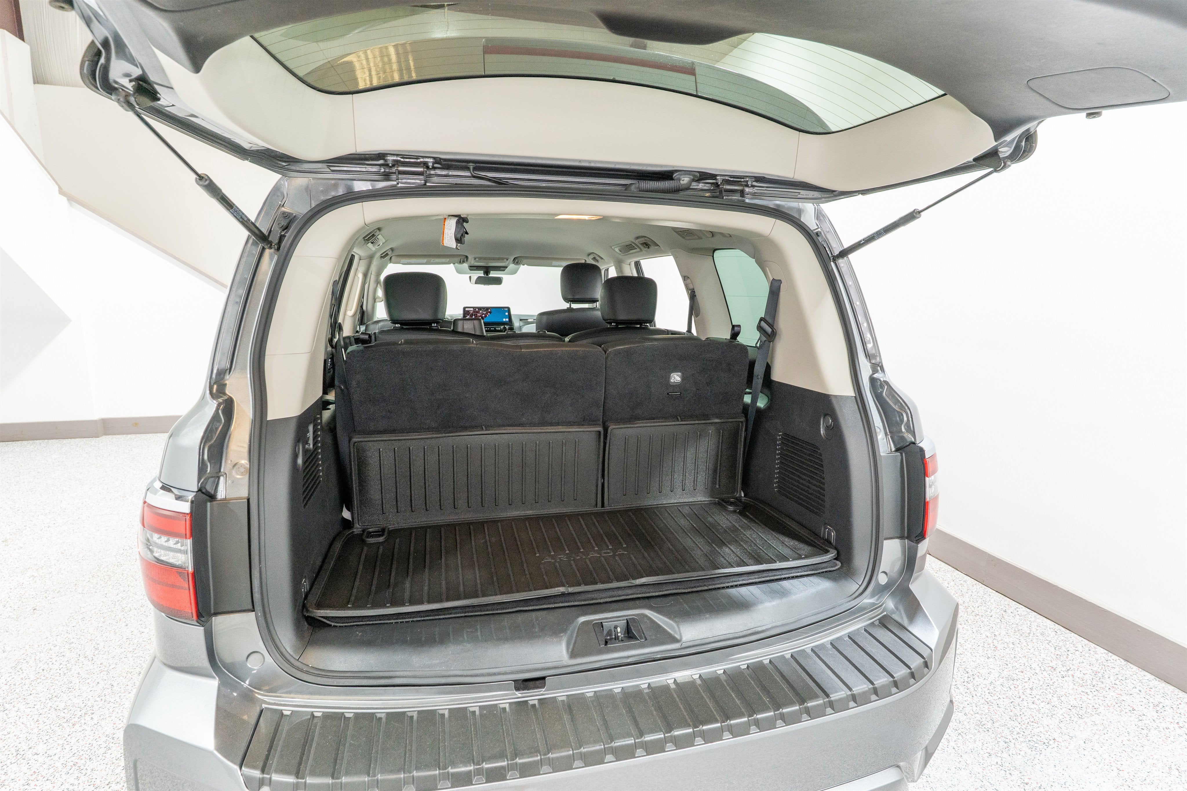 2022 Nissan Armada SV