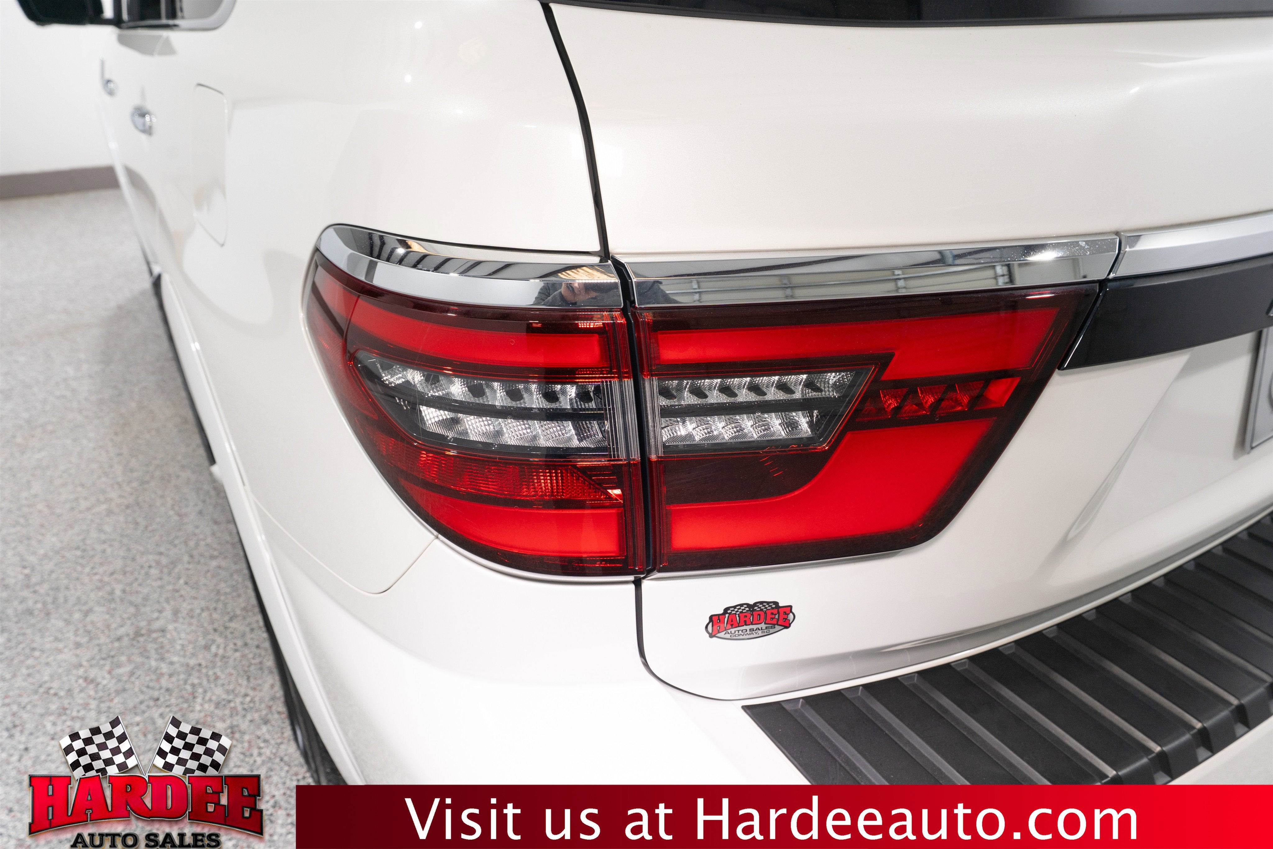 2024 Nissan Armada SL