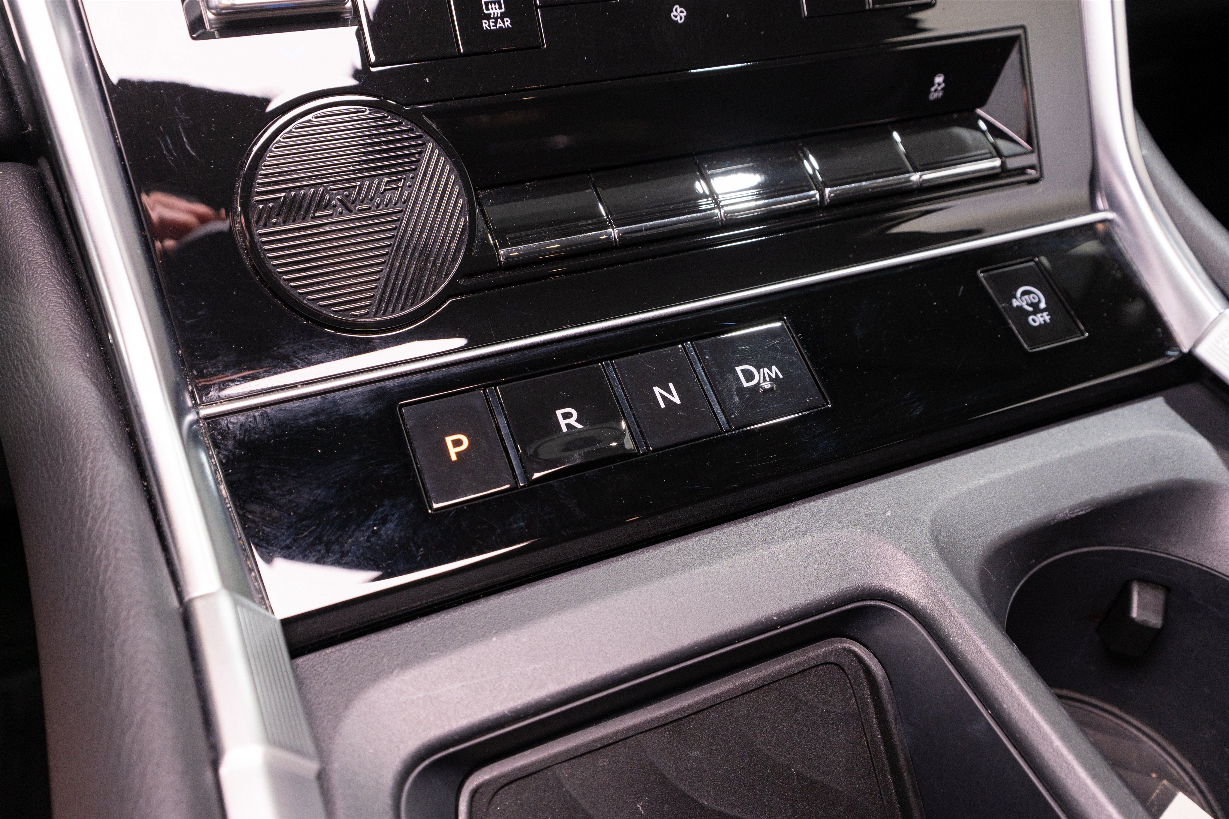 2026 Nissan Armada SV