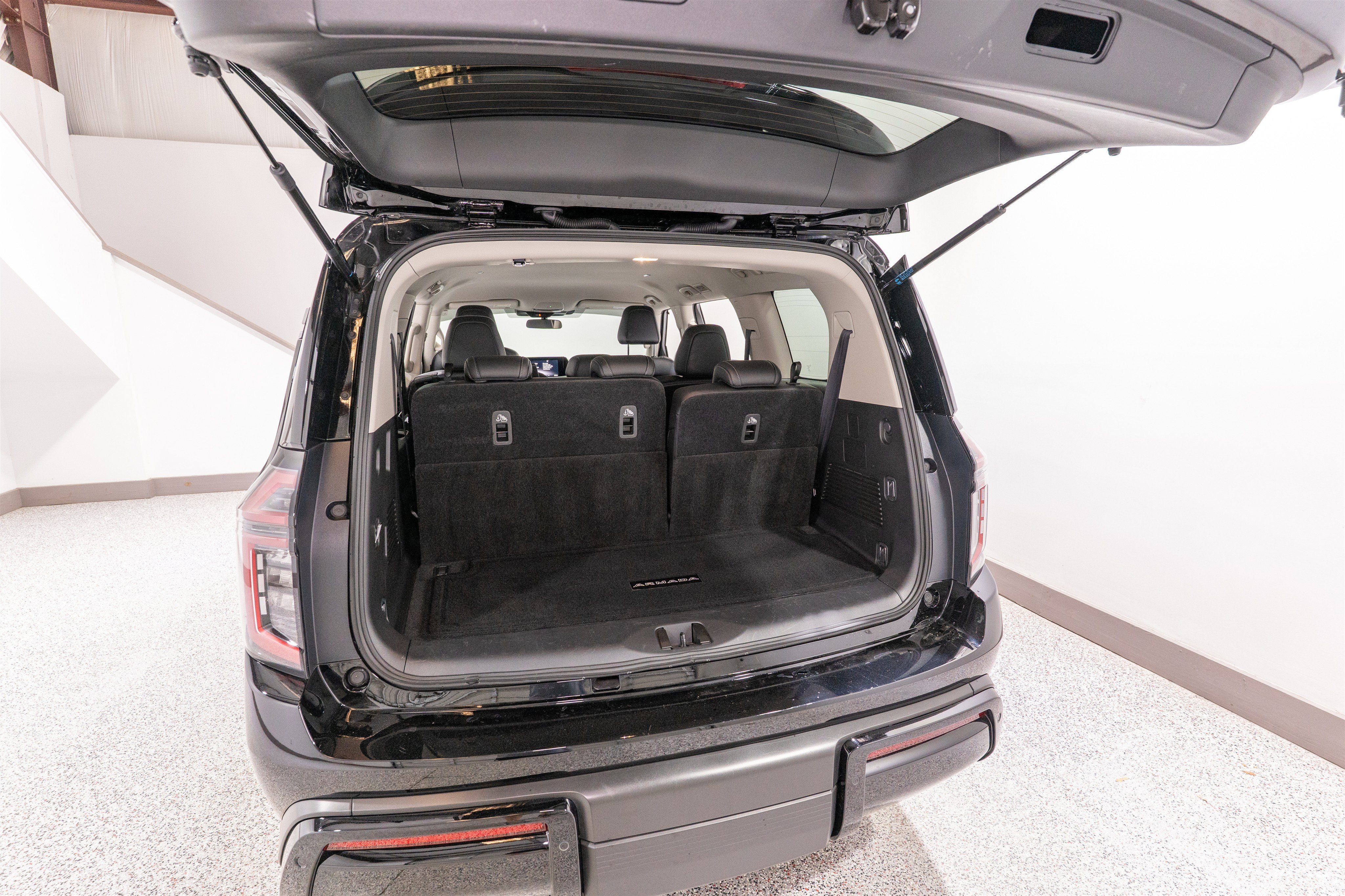 2026 Nissan Armada SV