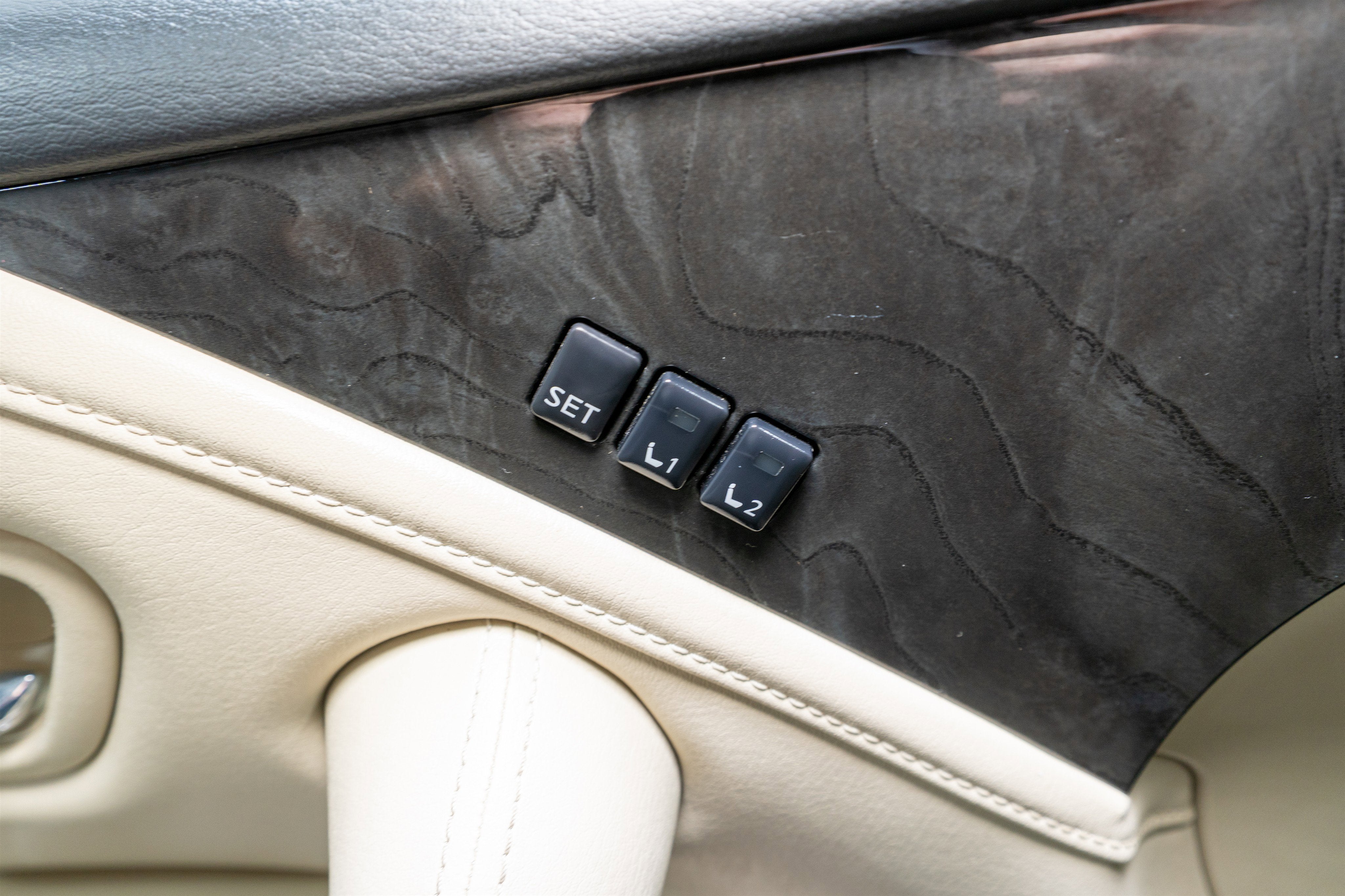 2021 INFINITI QX80 LUXE