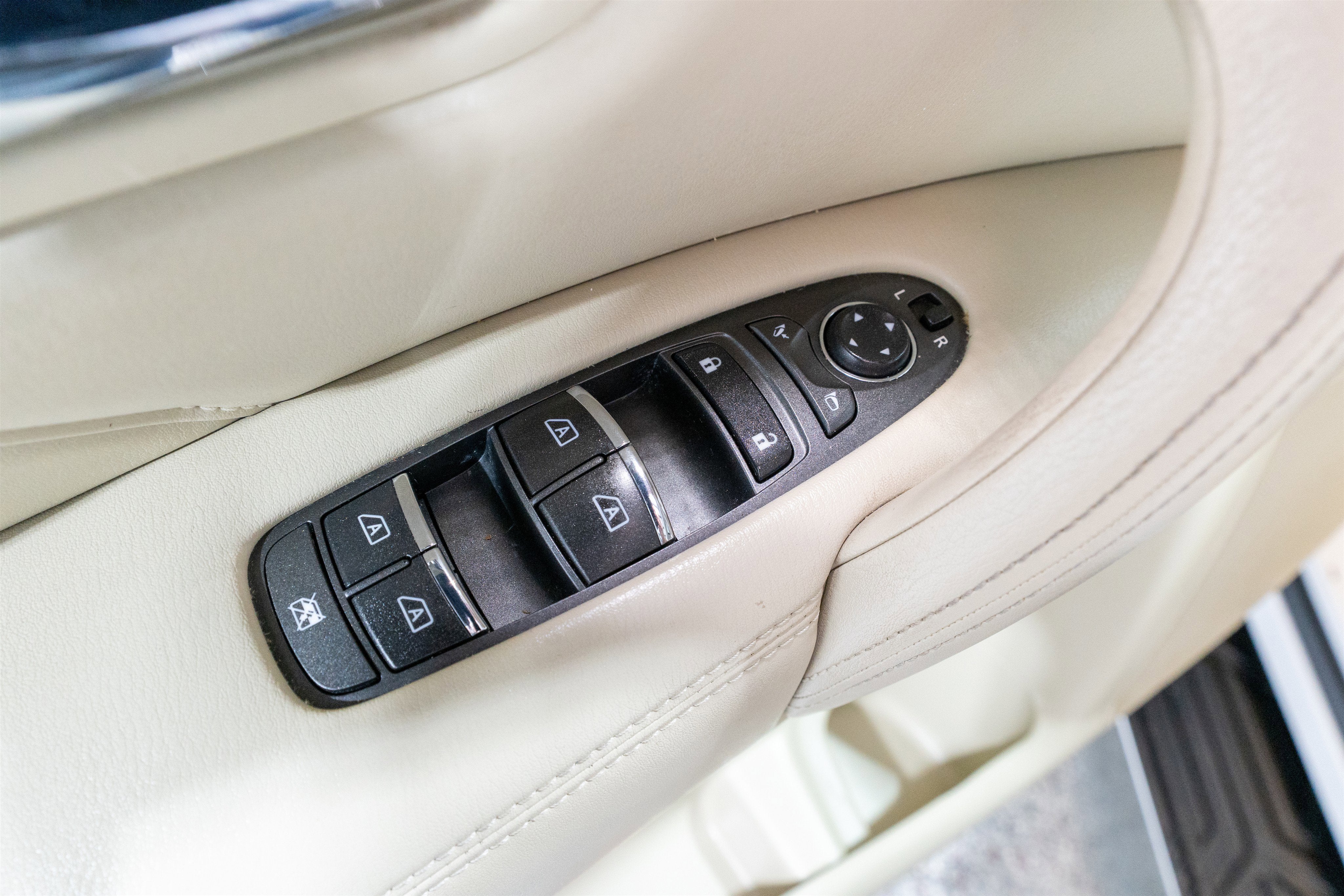 2021 INFINITI QX80 LUXE