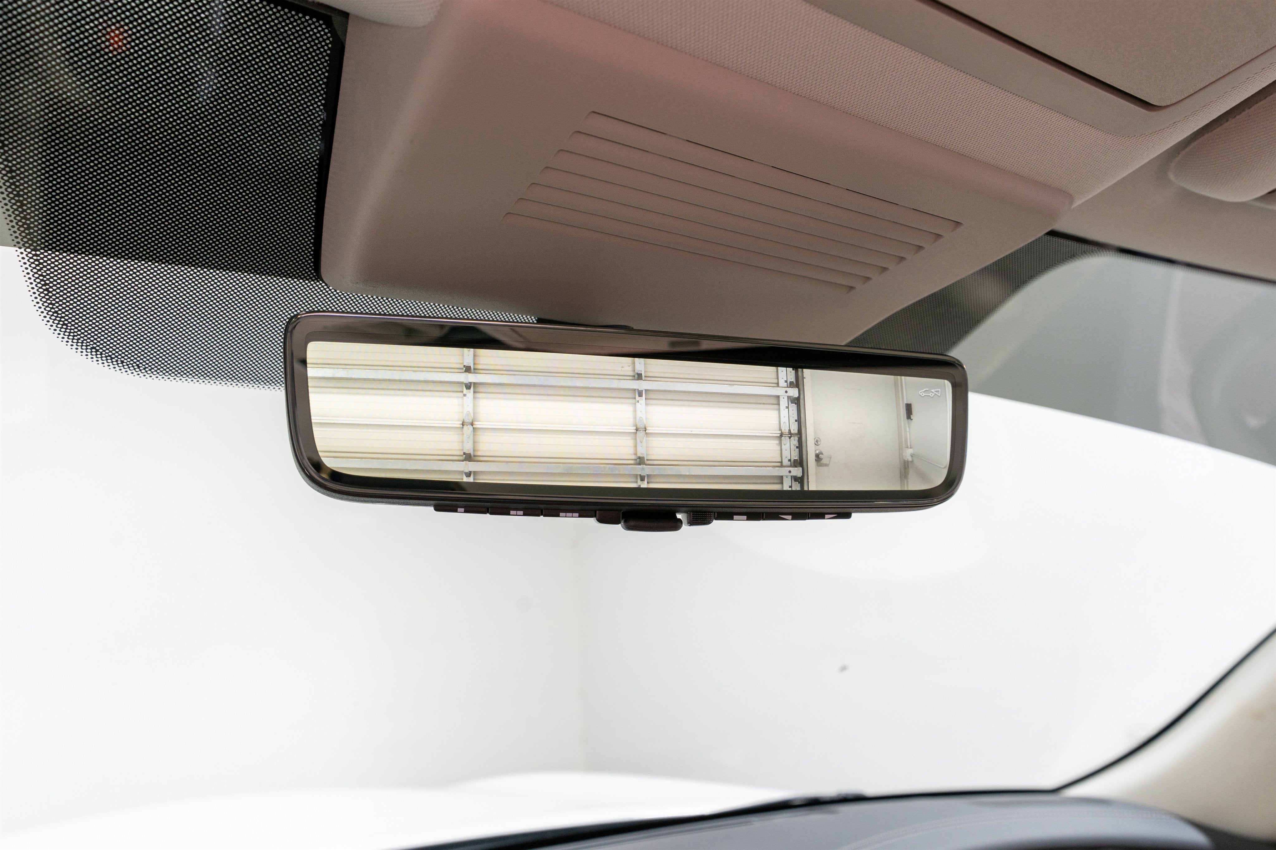 2021 INFINITI QX80 LUXE