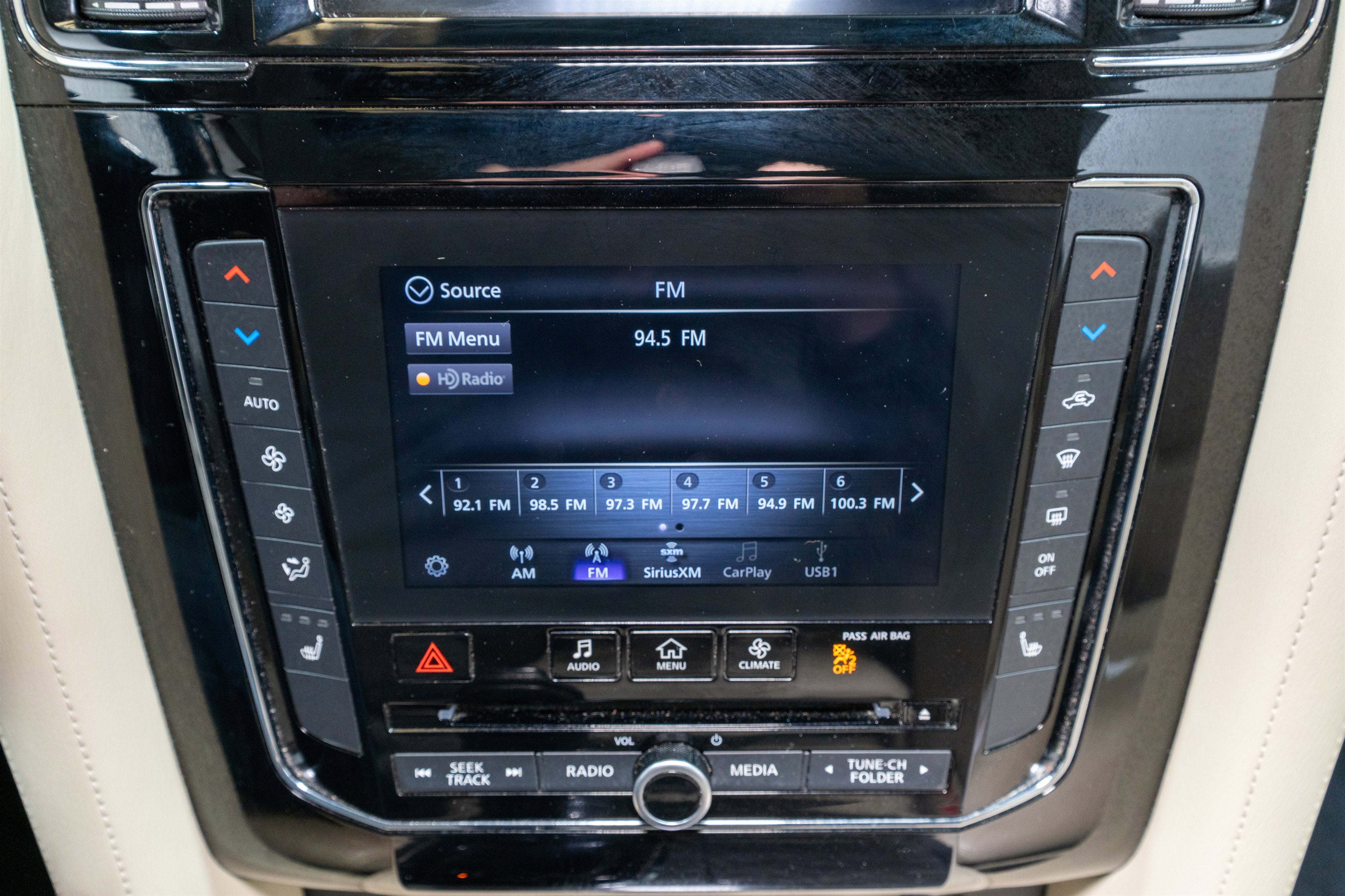 2021 INFINITI QX80 LUXE