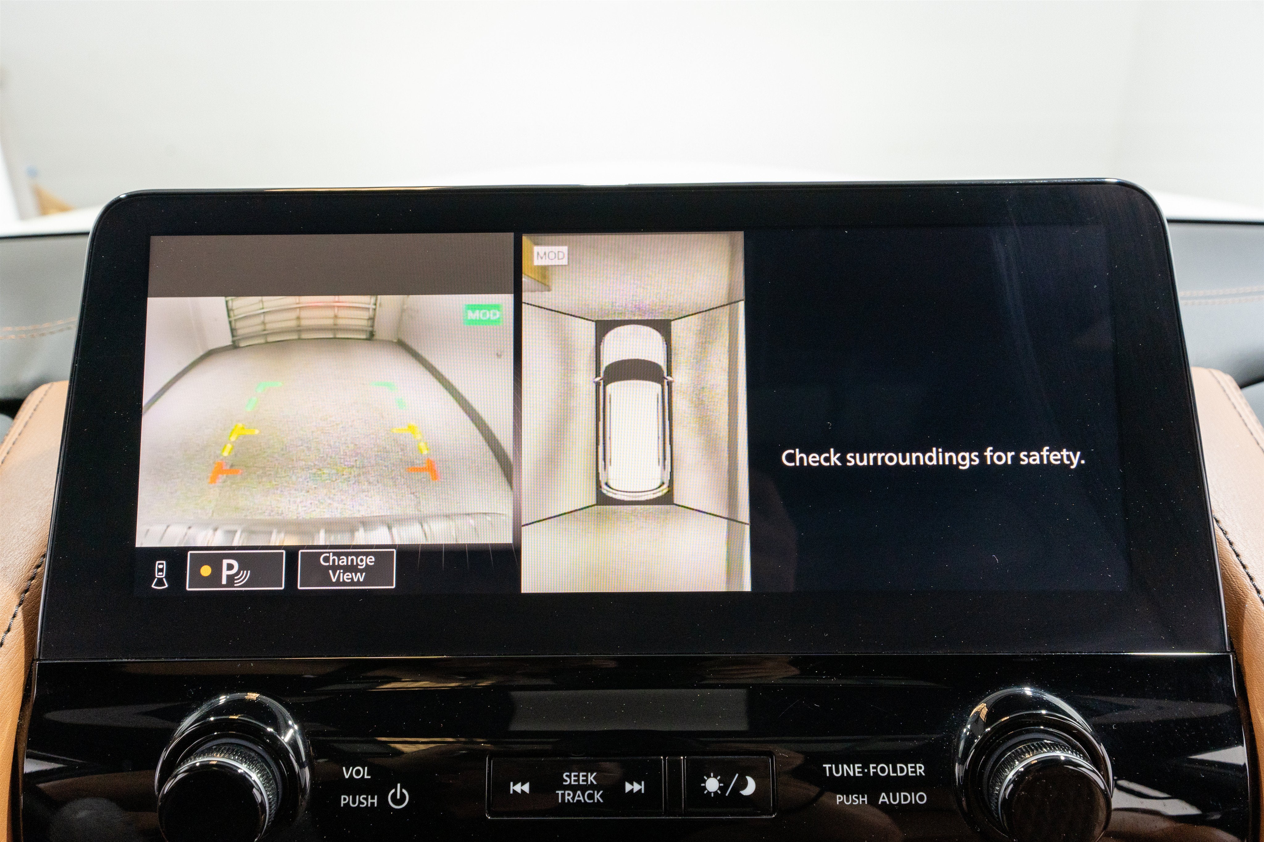 2024 INFINITI QX80 SENSORY