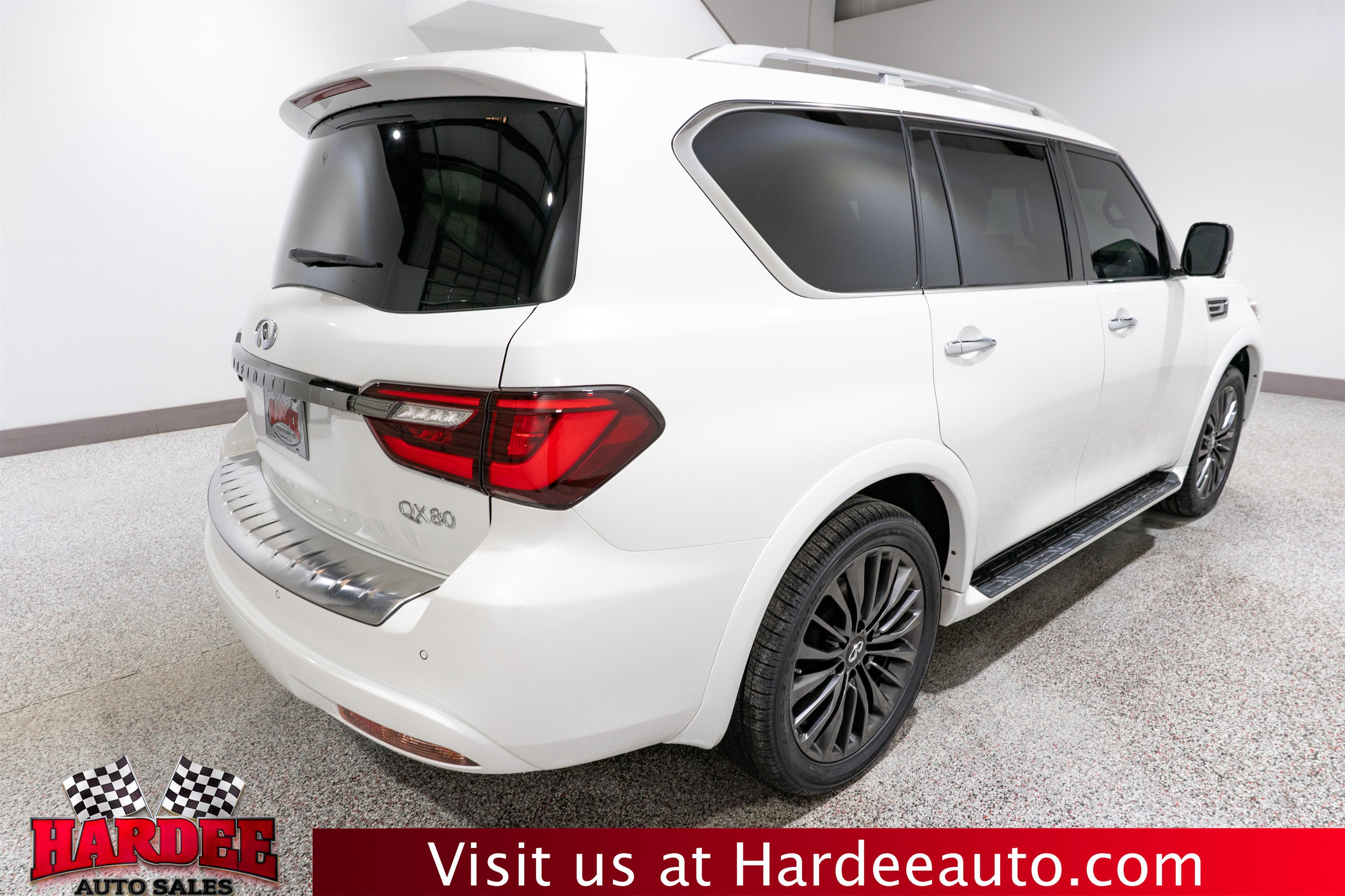 2024 INFINITI QX80 SENSORY