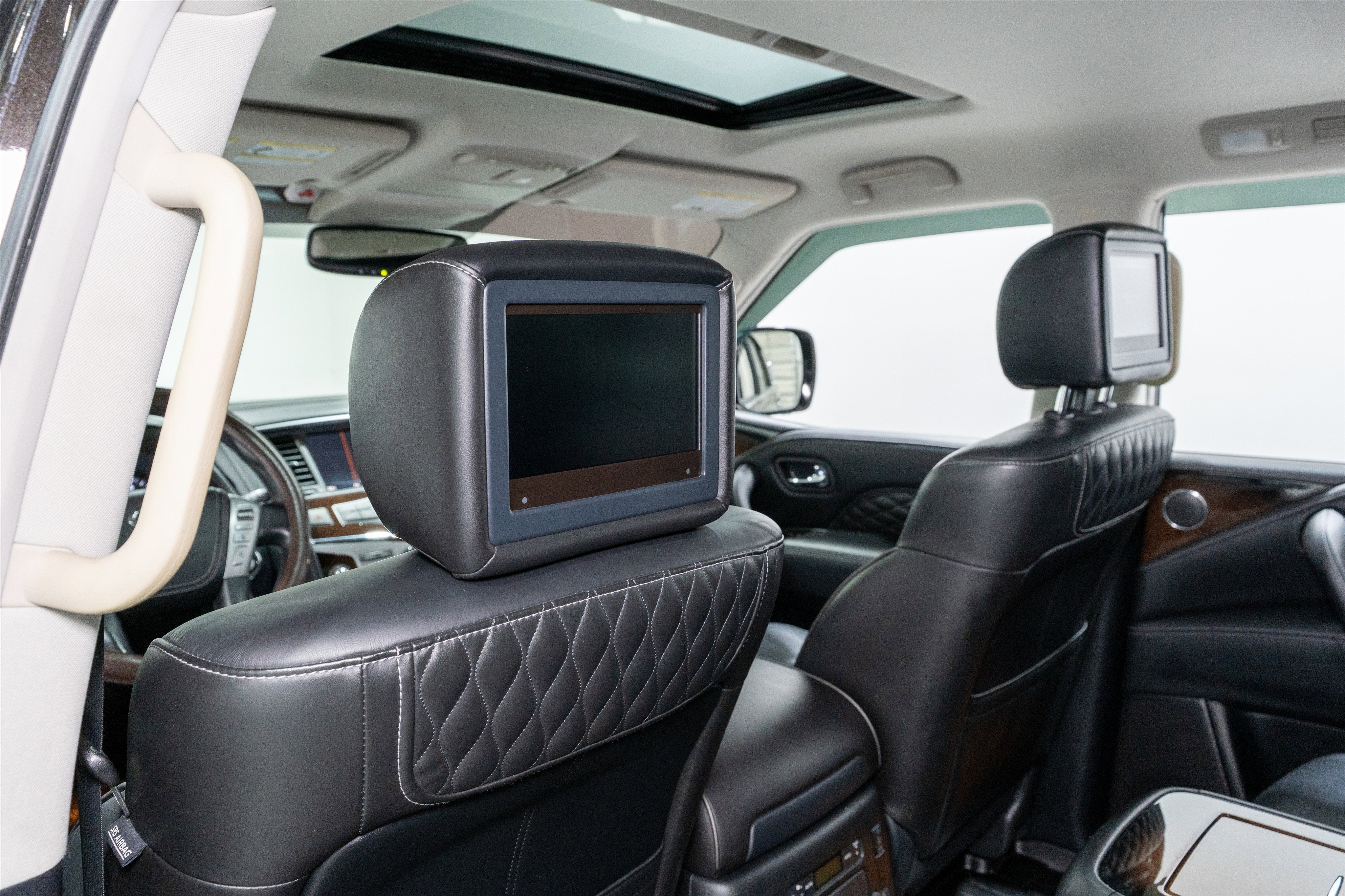 2019 INFINITI QX80 LUXE