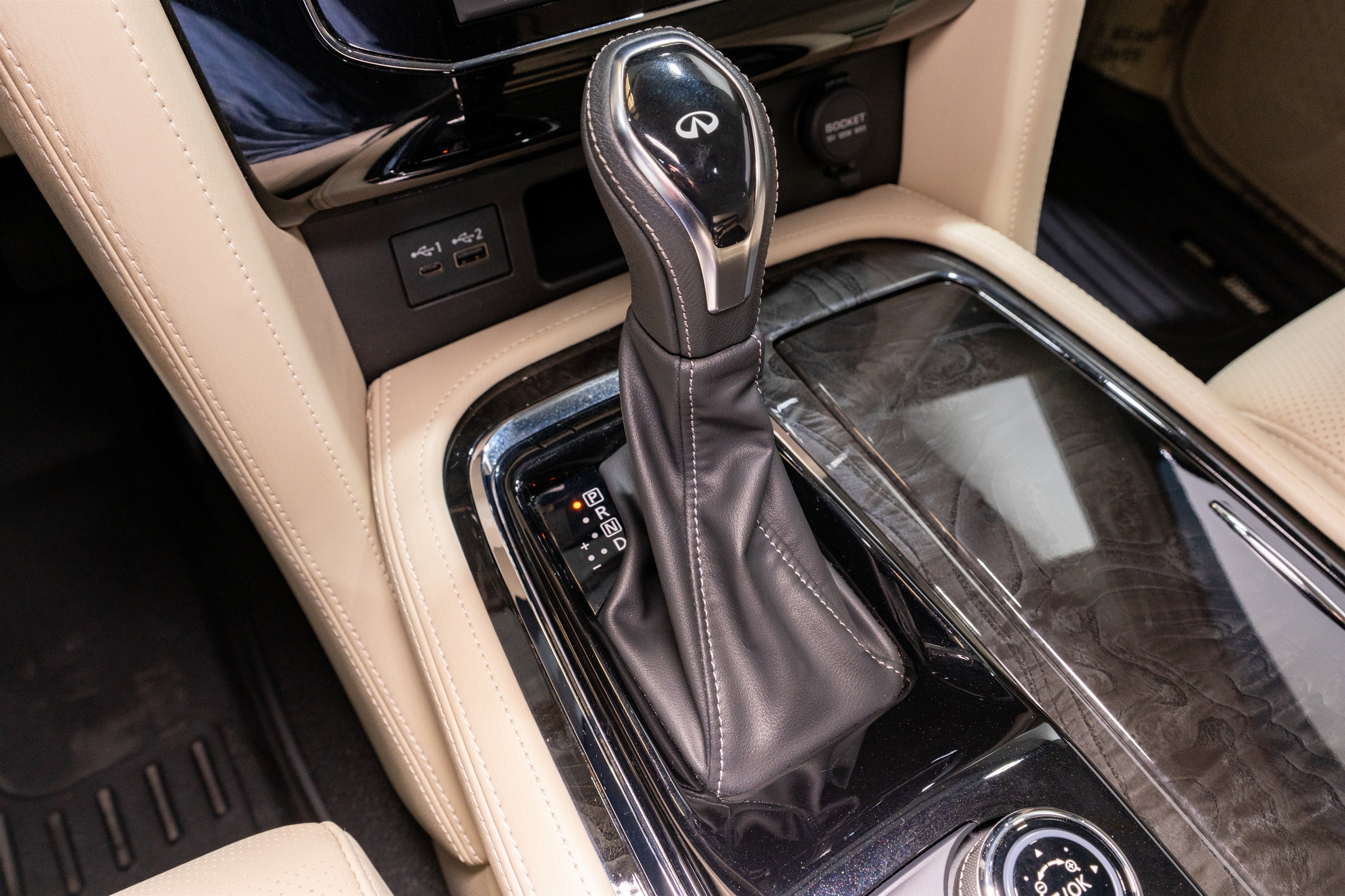 2020 INFINITI QX80 LUXE