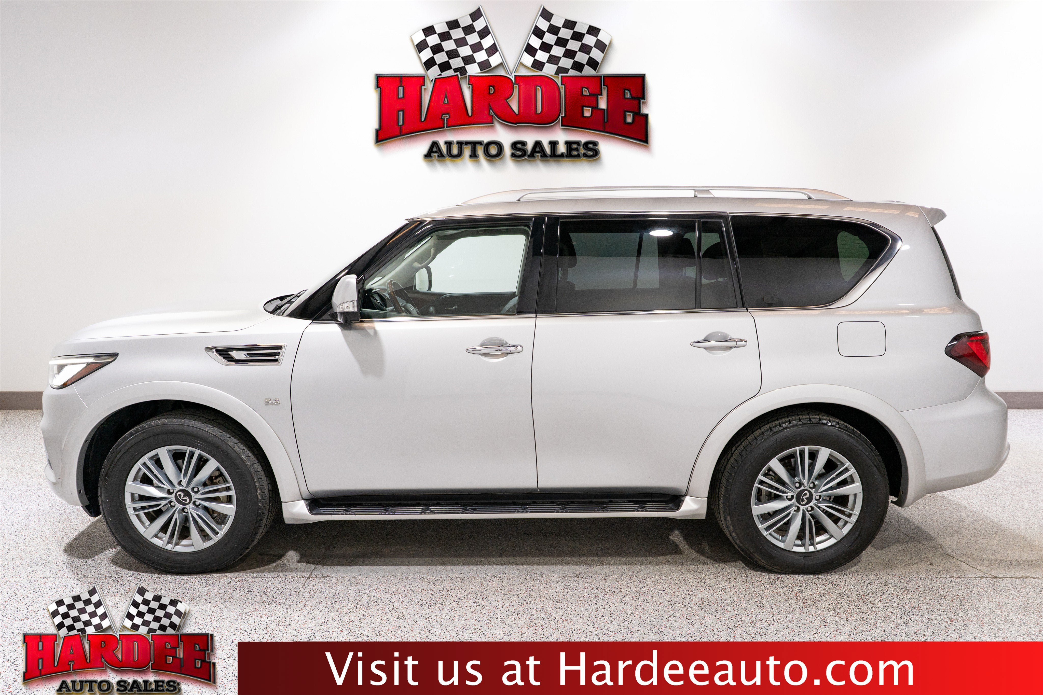 2019 INFINITI QX80 LUXE