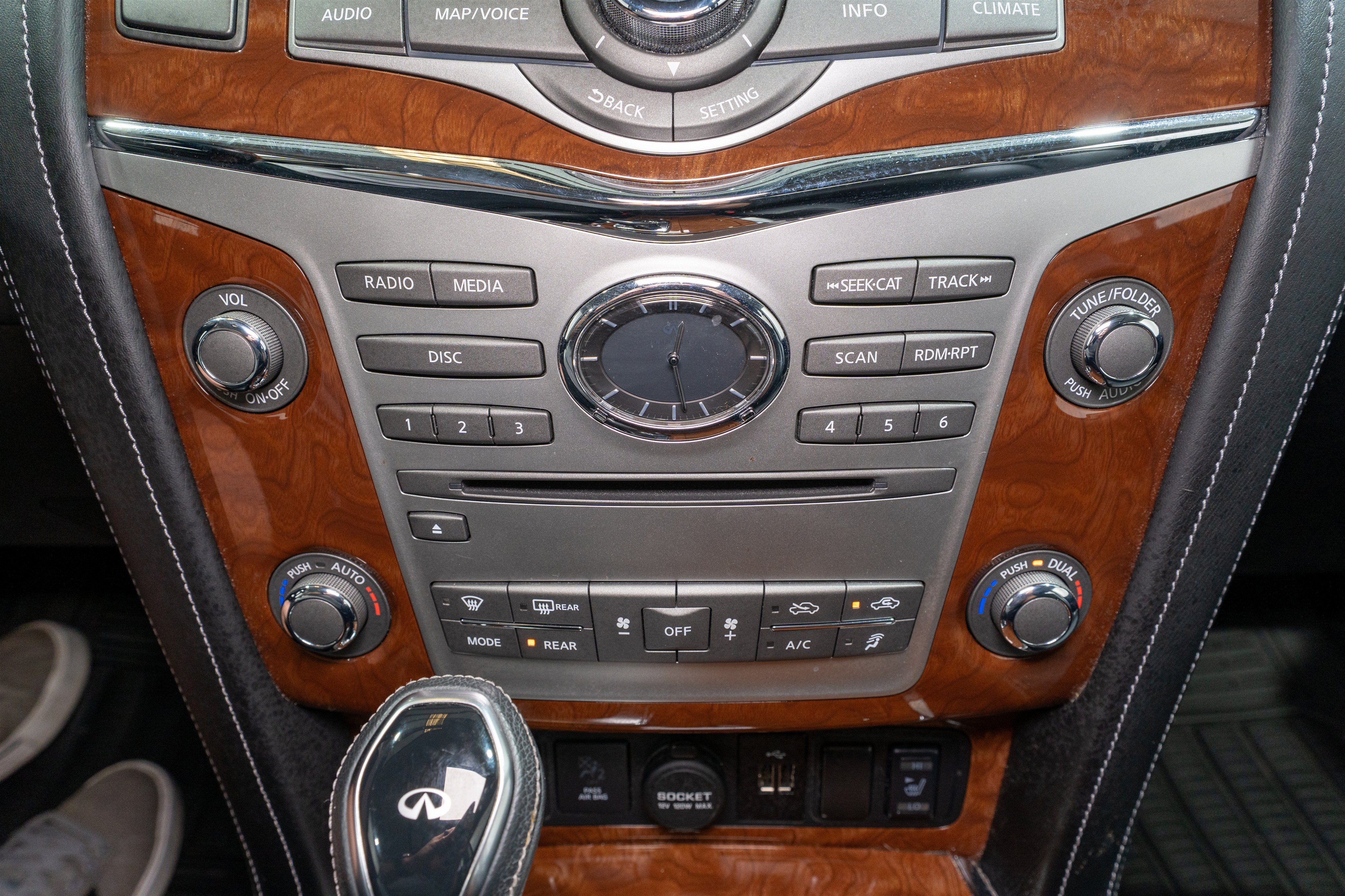 2019 INFINITI QX80 LUXE