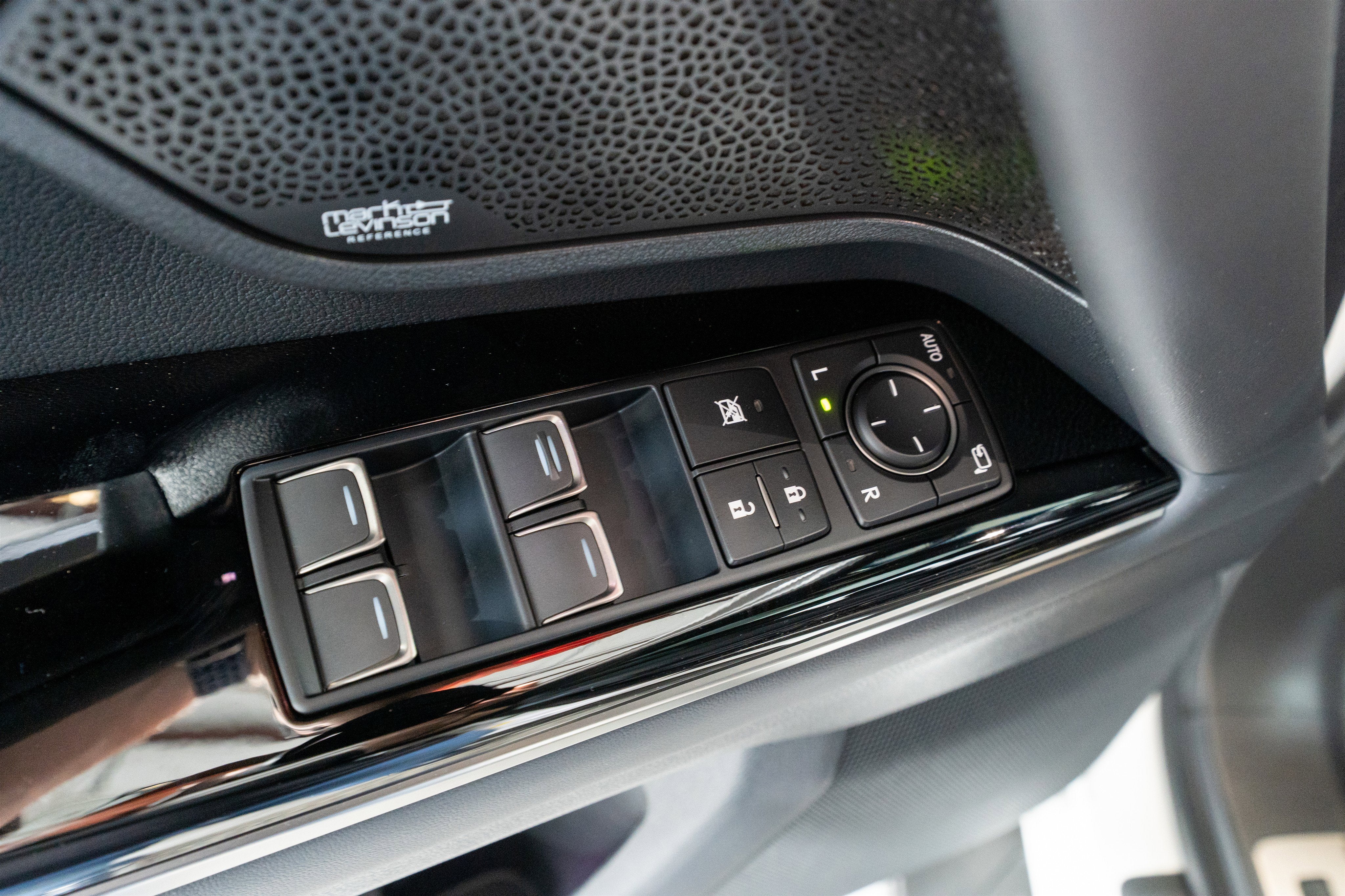 2025 Lexus LX 600 Luxury