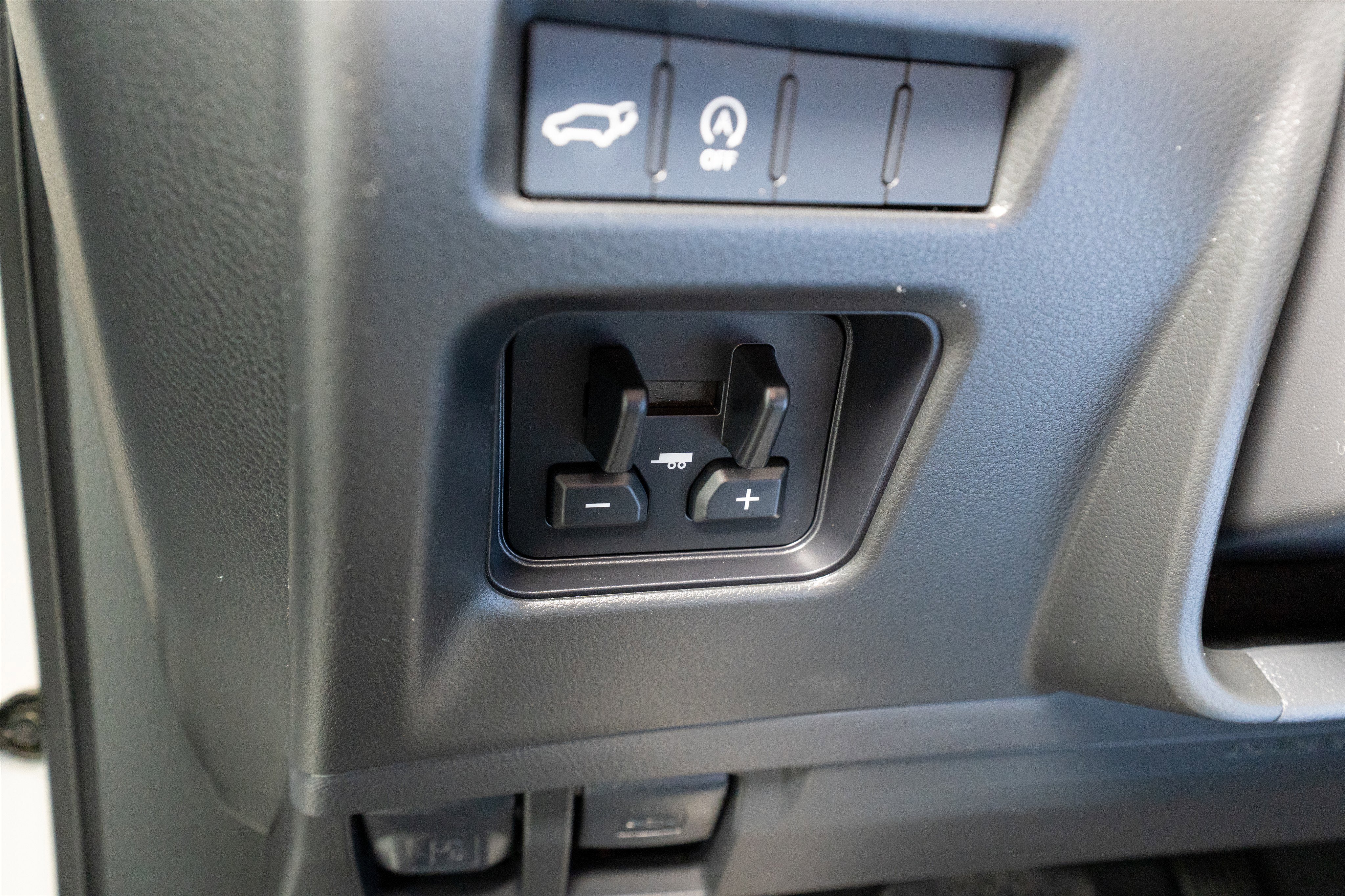 2025 Lexus LX 600 Luxury