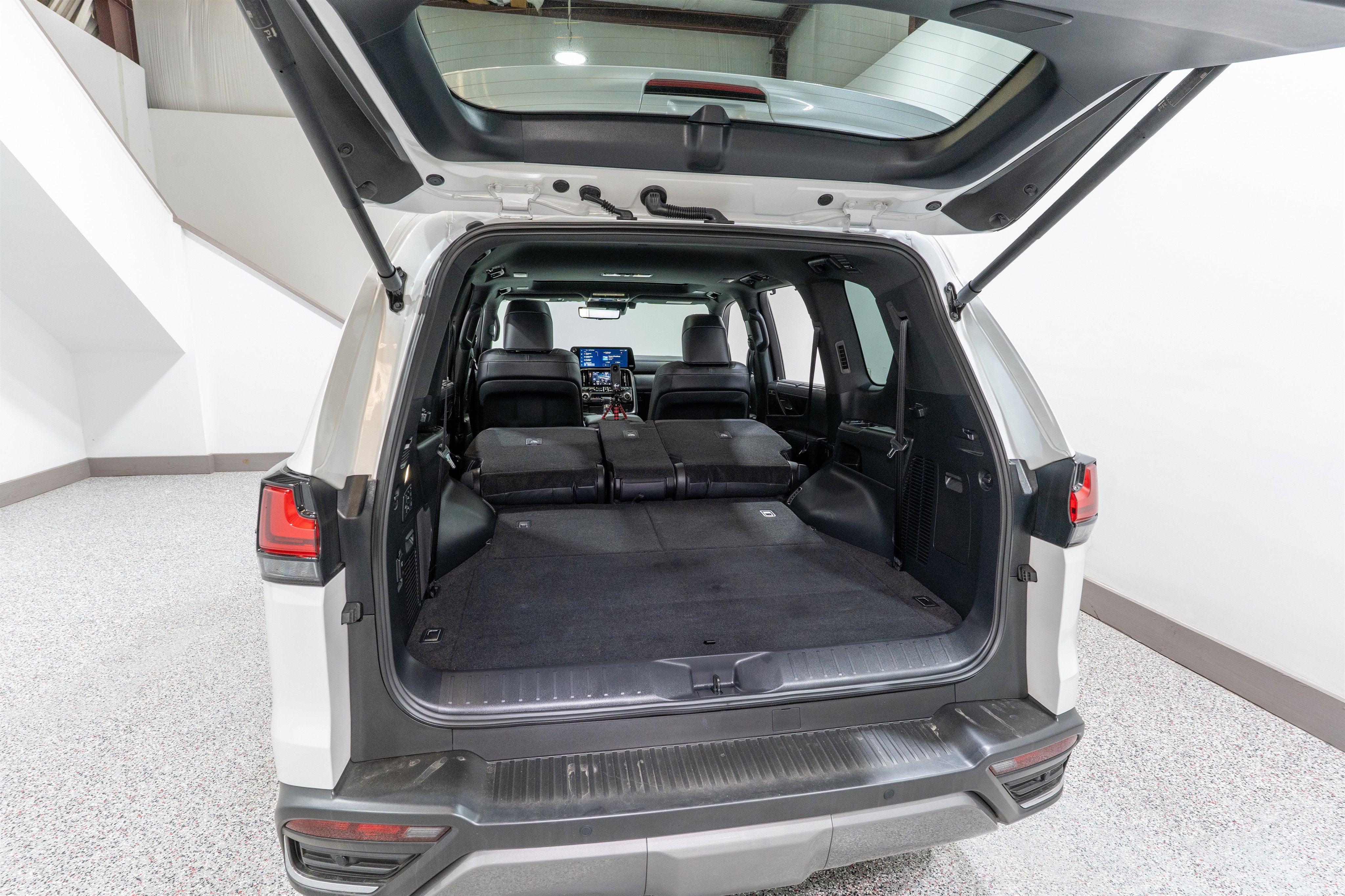 2025 Lexus LX 600 Luxury