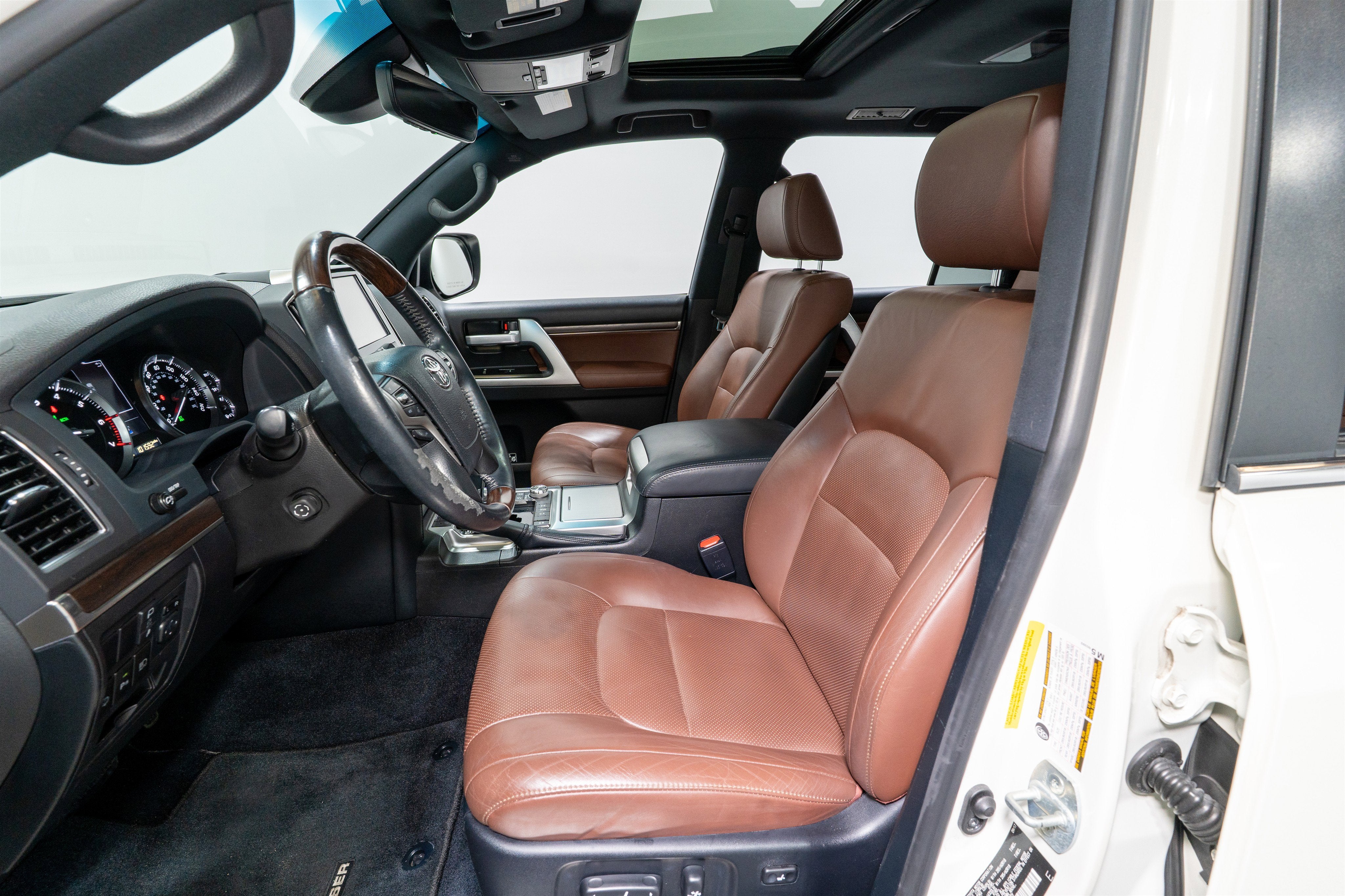 2018 Toyota Land Cruiser Base