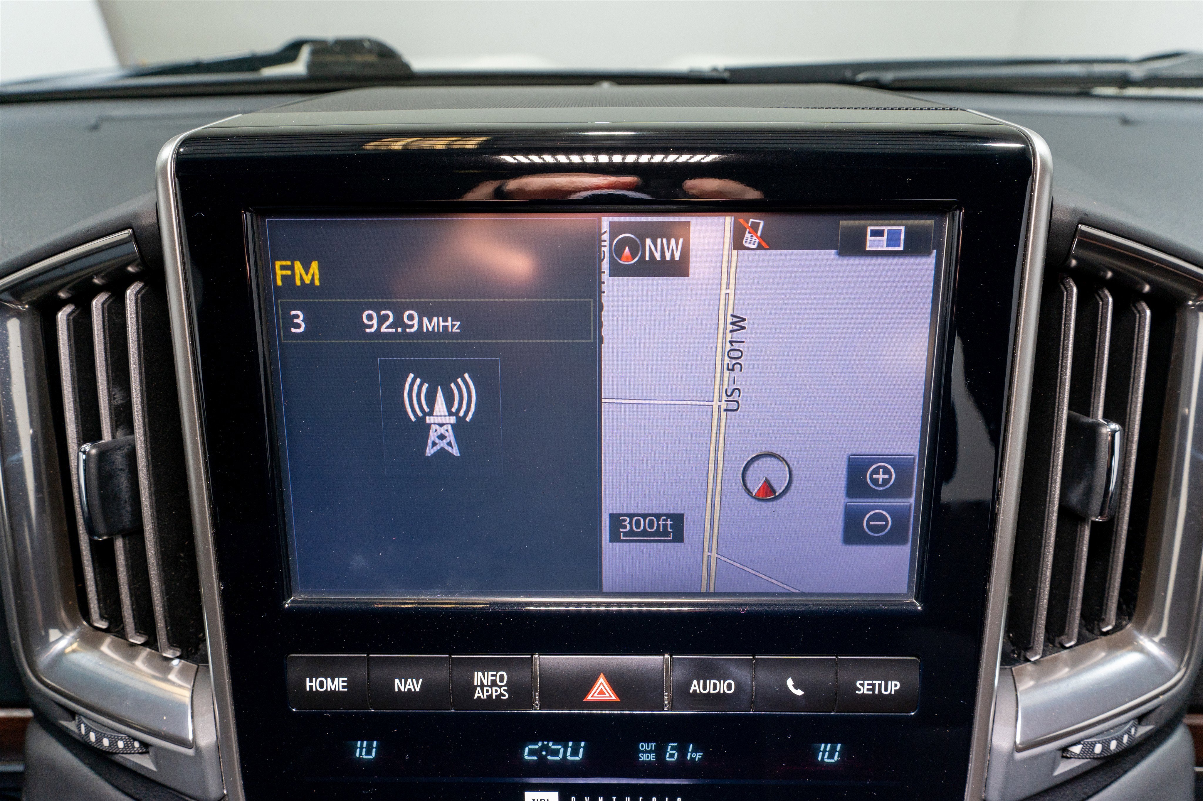 2018 Toyota Land Cruiser Base