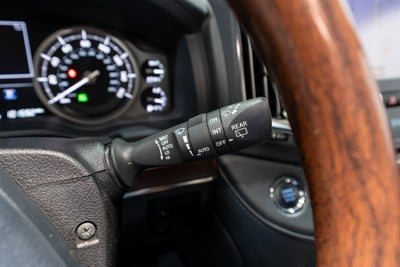 2018 Toyota Land Cruiser Base